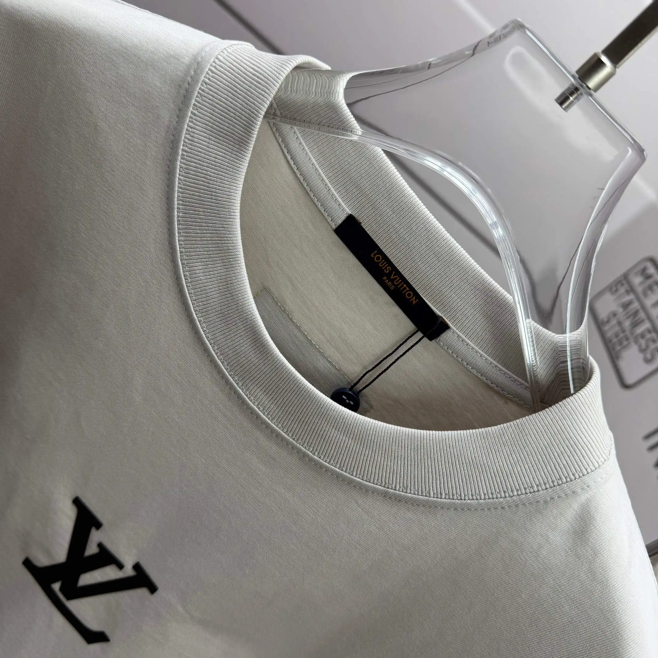 LV Logo Silicone Print Cotton T-Shirt D14015130 — view 3