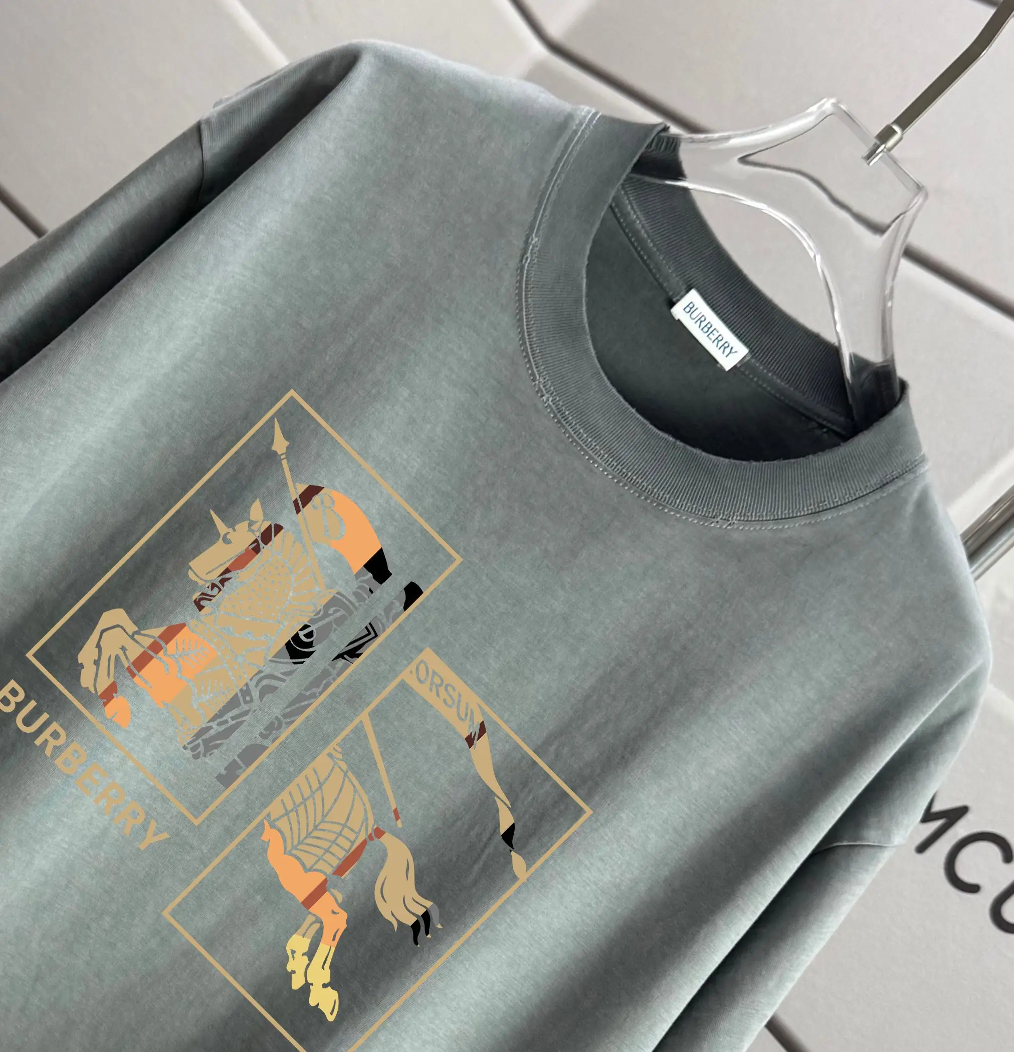Equestrian Knight Graphic Cotton T-Shirt D14012147 — view 3