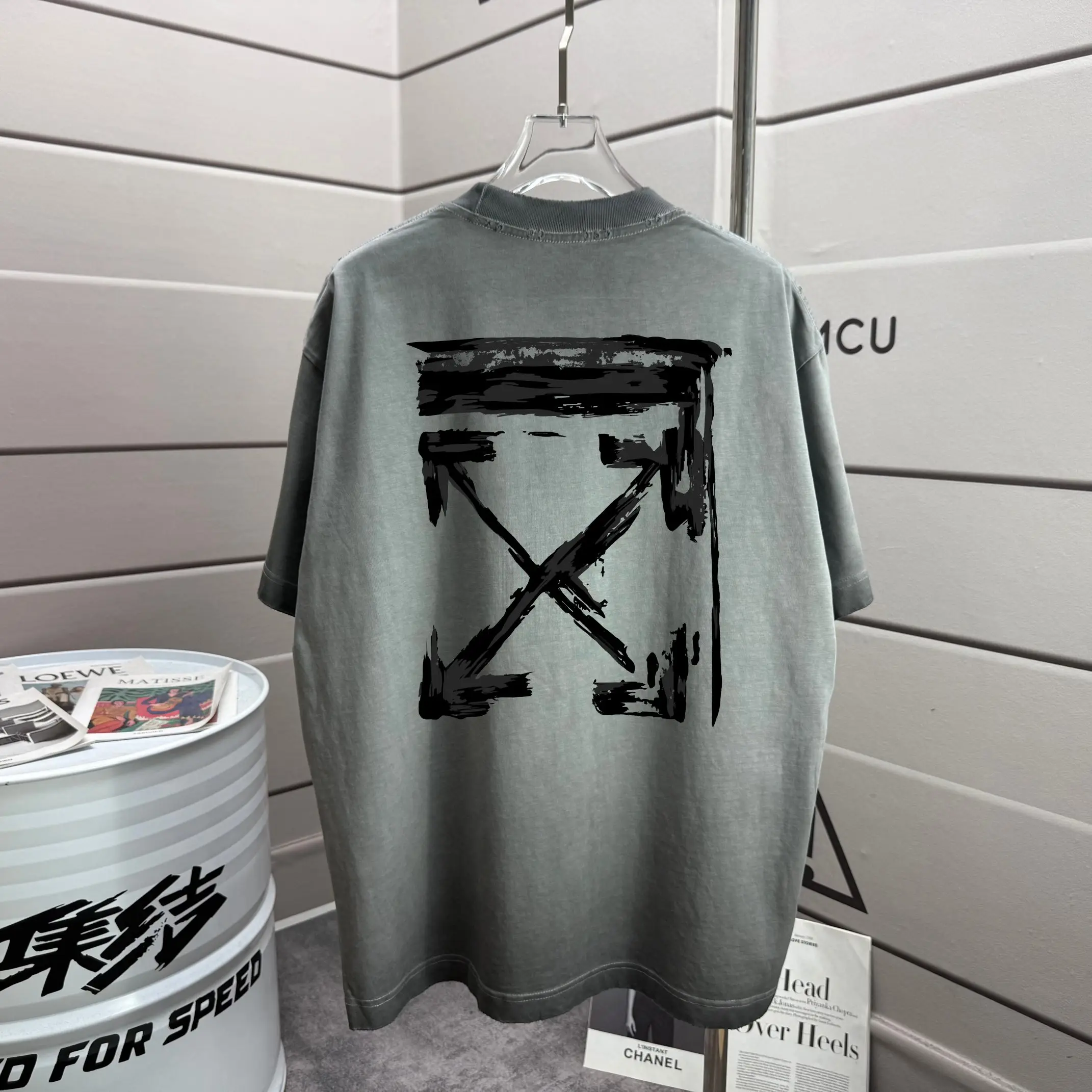 Distressed Arrows Logo Cotton T-Shirt D14012175