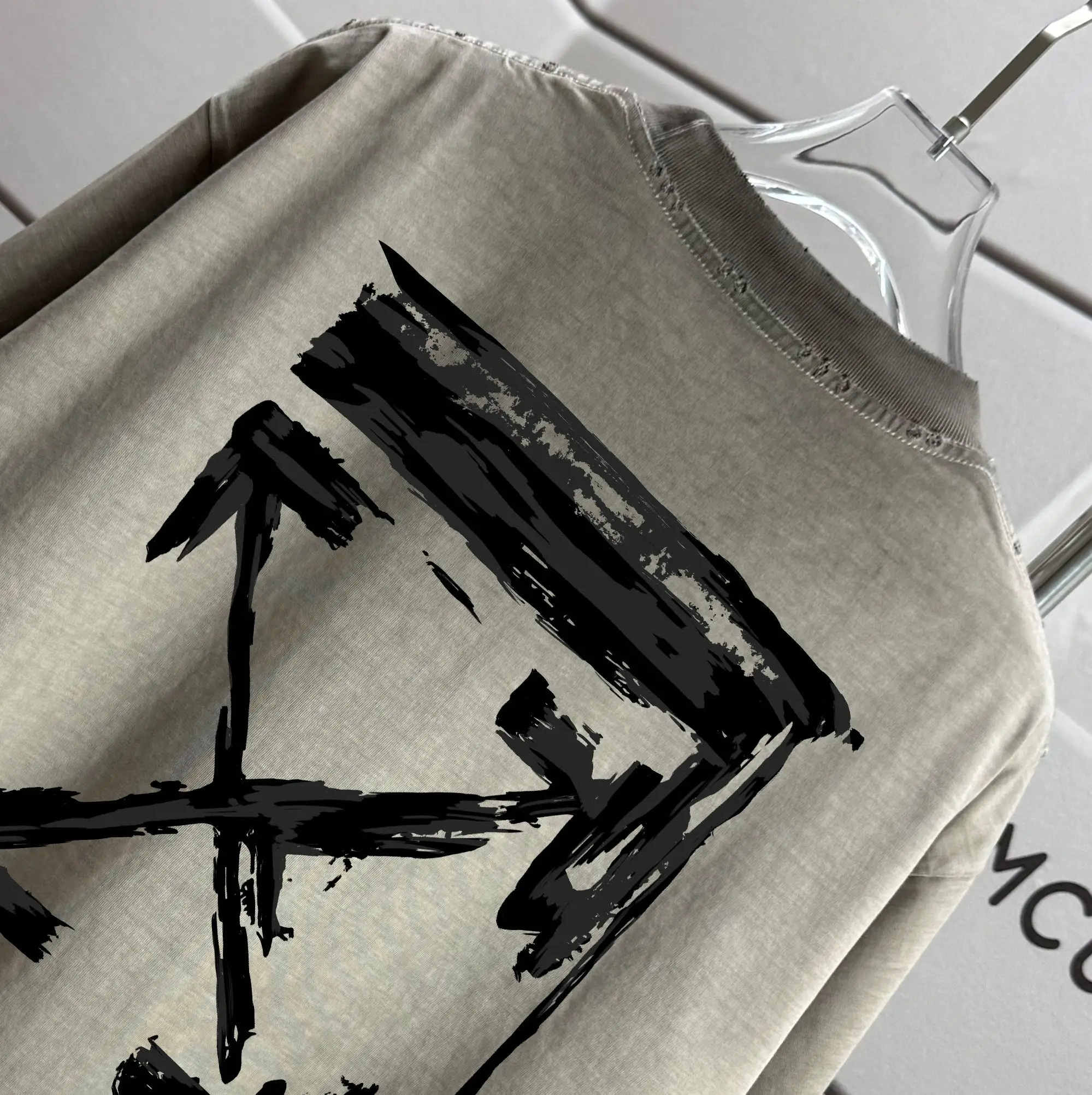 Arrows Logo Distressed Washed T-Shirt D14012176 — view 3