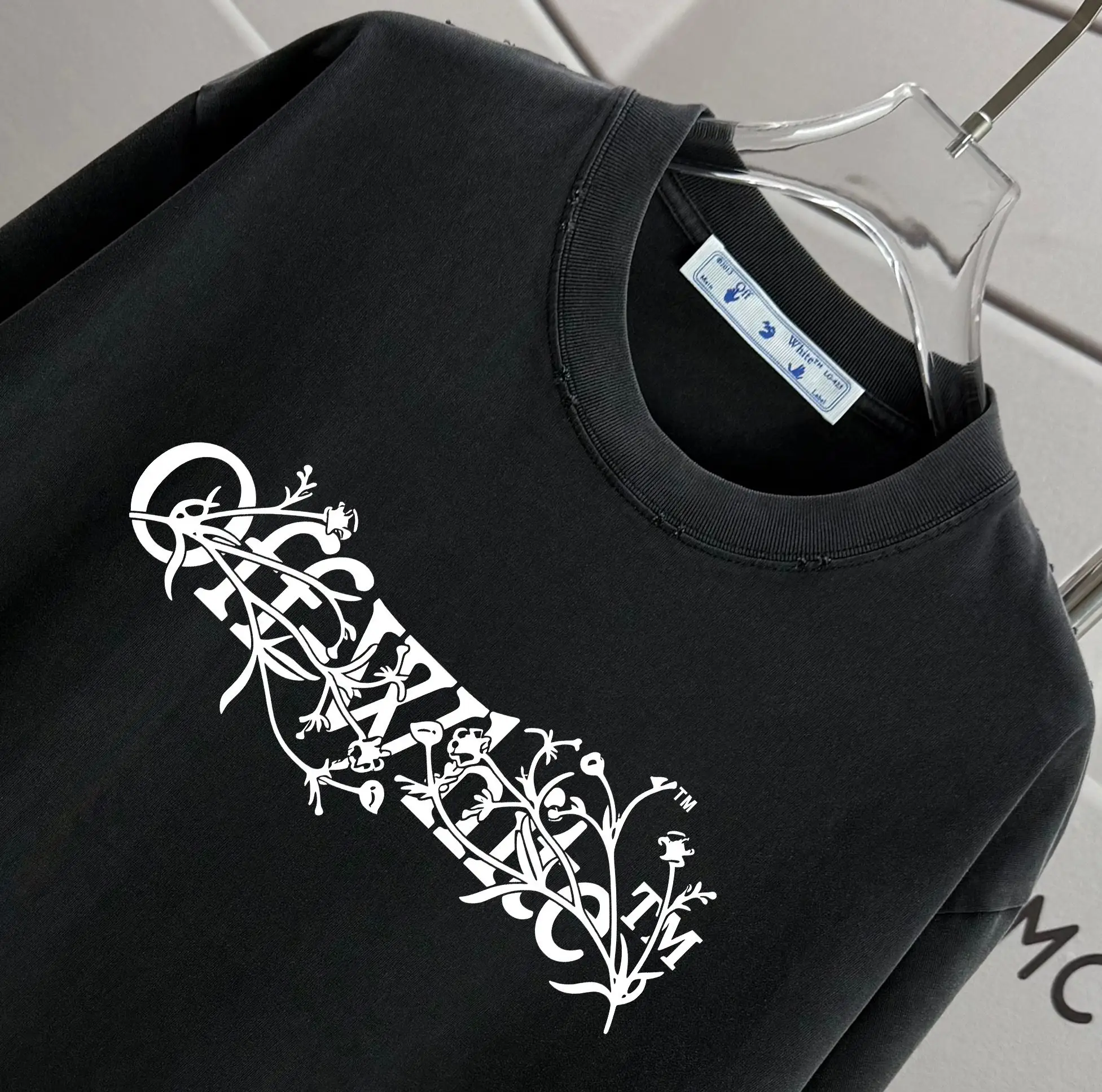 Washed Graphic Logo Cotton T-Shirt D14012162 — view 3