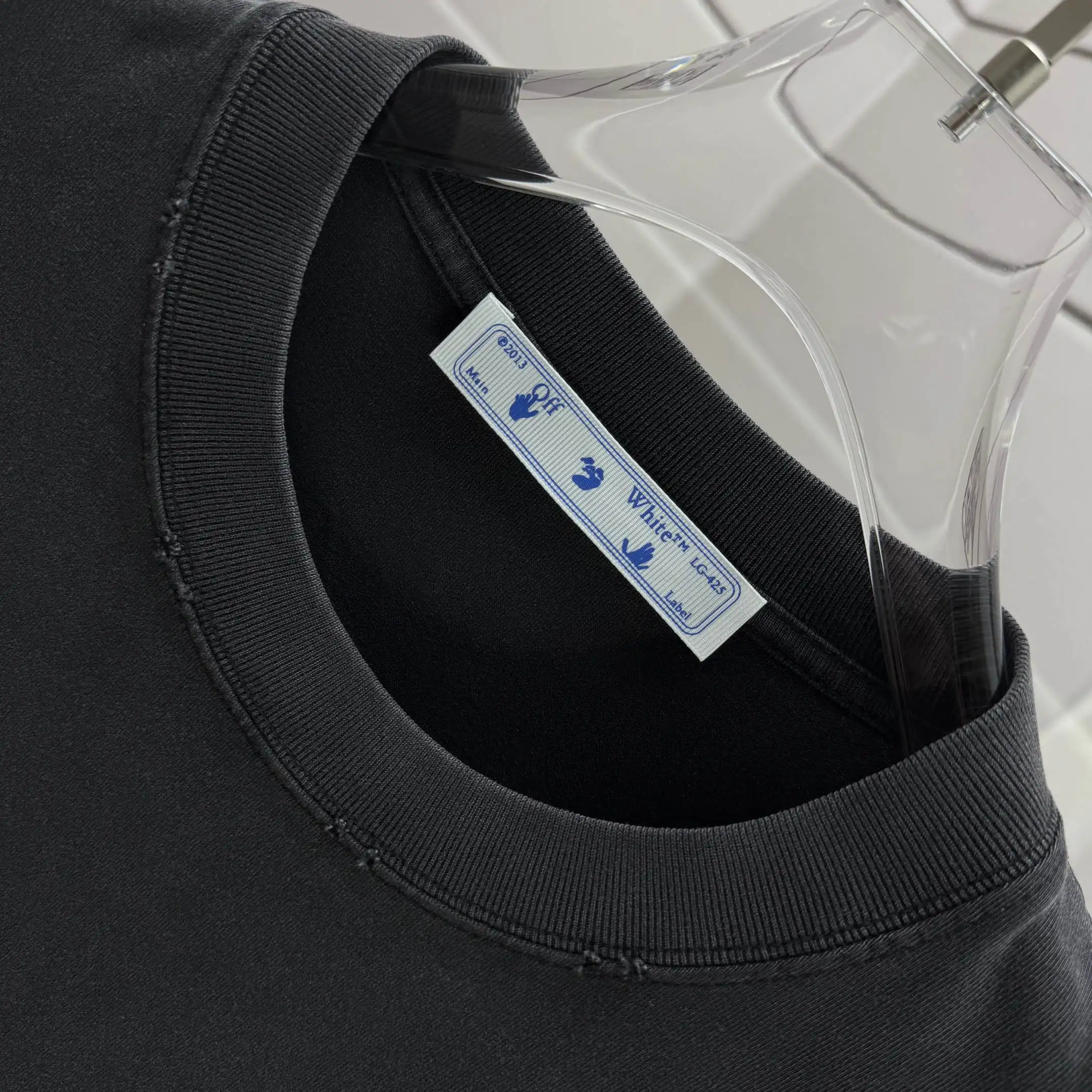 Washed Graphic Logo Cotton T-Shirt D14012162 — view 5