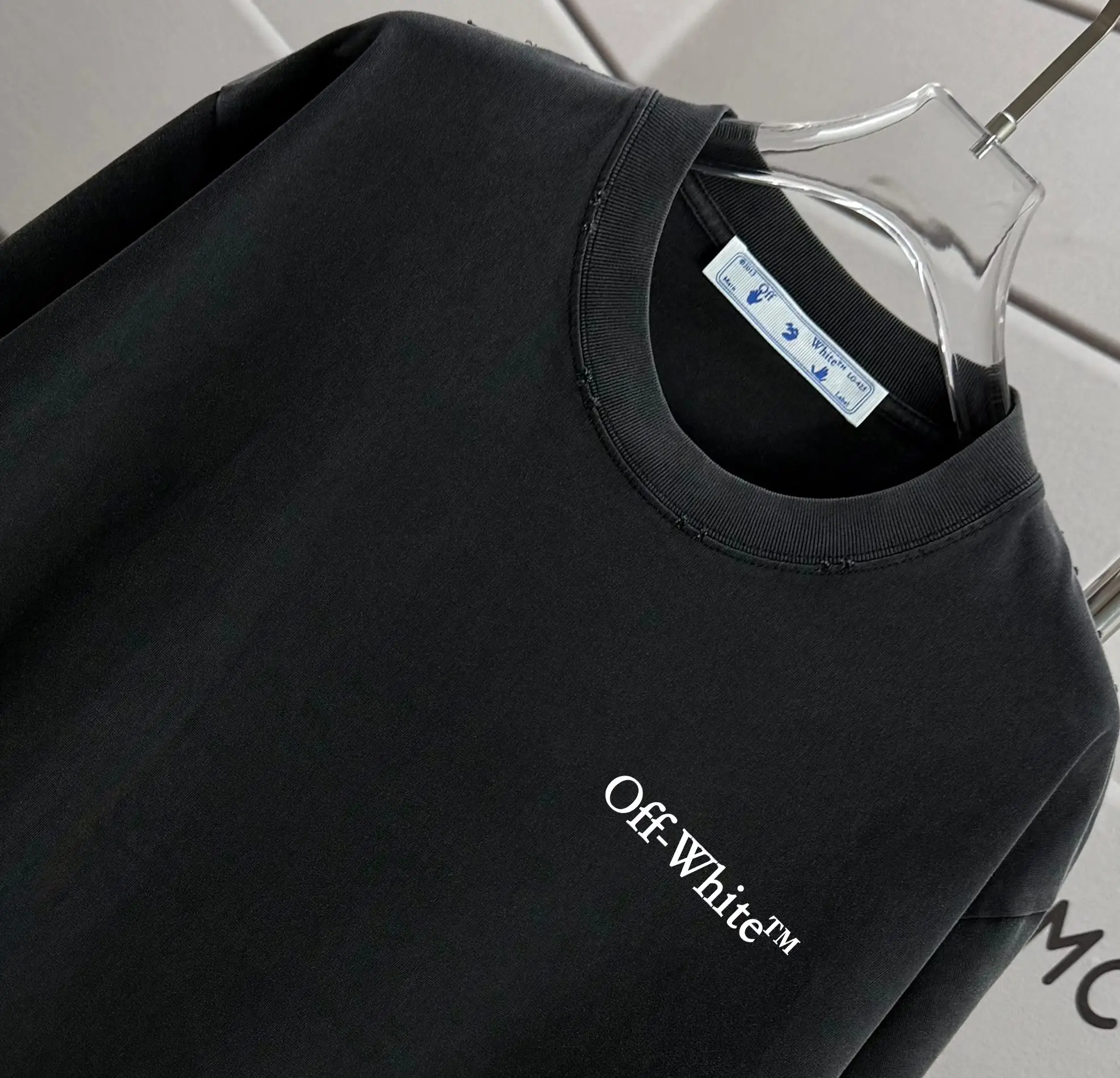 Distressed Arrows Logo Cotton T-Shirt D14015151 — view 3