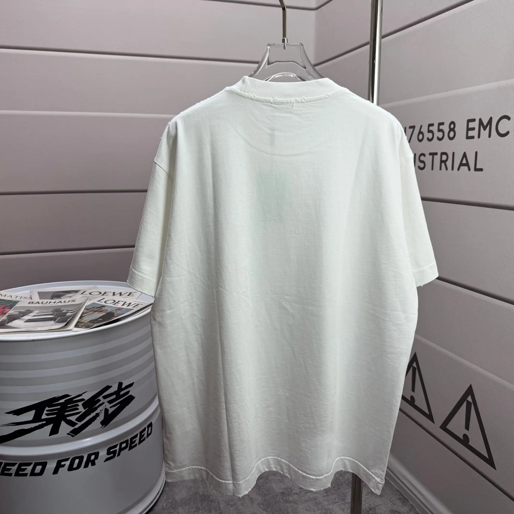 Logo Print Distressed Cotton T-Shirt D14512130 — view 2