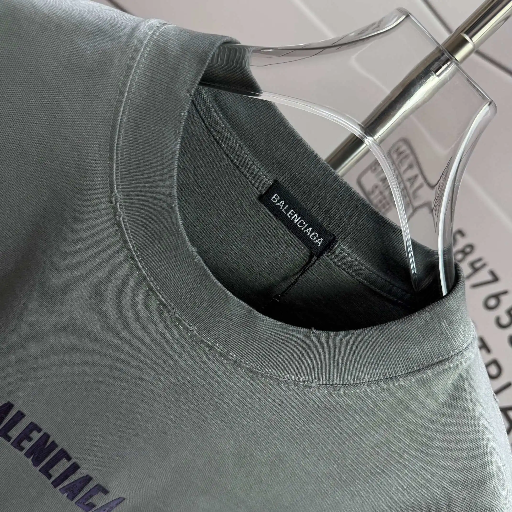 Logo-Appliqué Distressed Cotton T-Shirt D15015136 — view 3