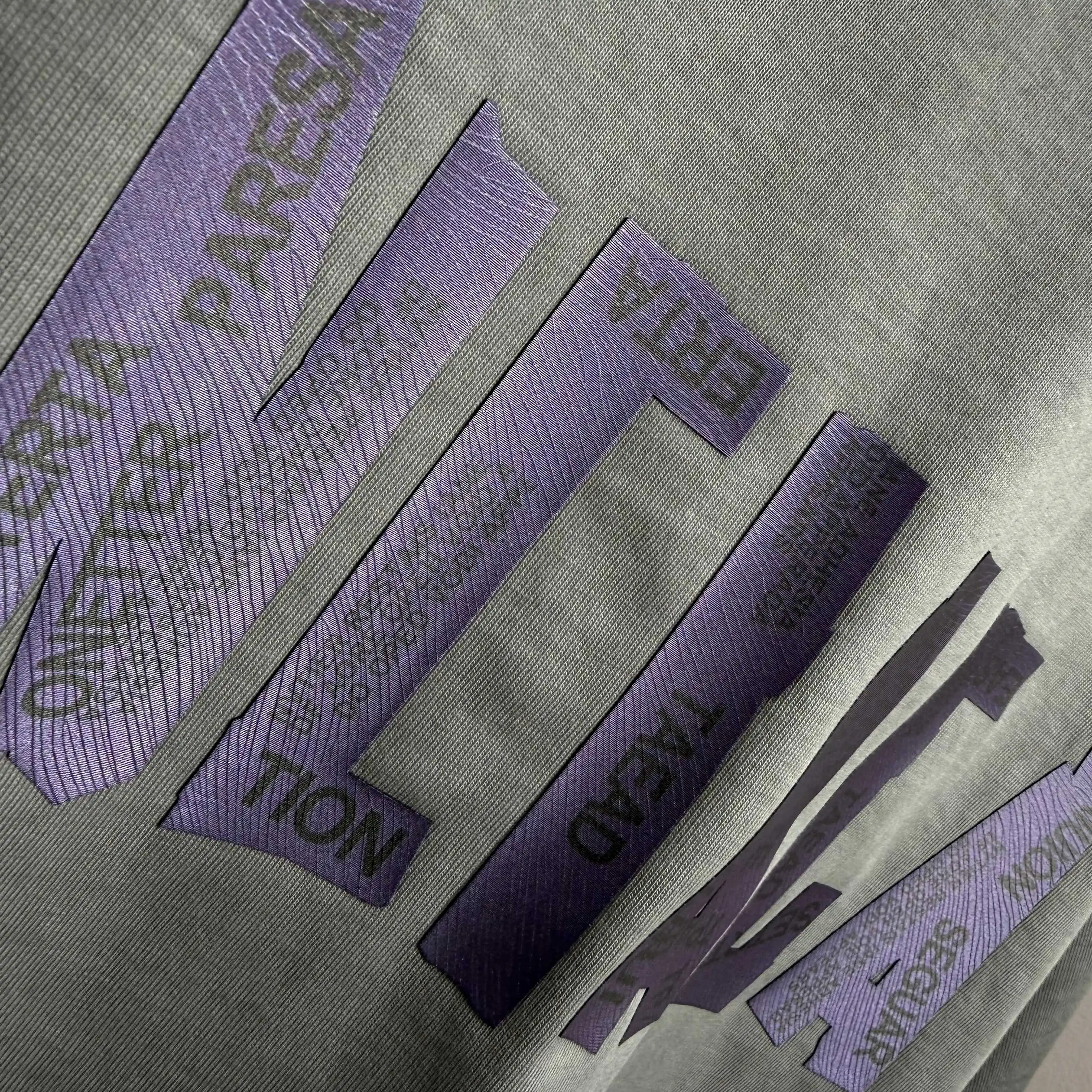 Logo-Appliqué Distressed Cotton T-Shirt D15015136 — view 9