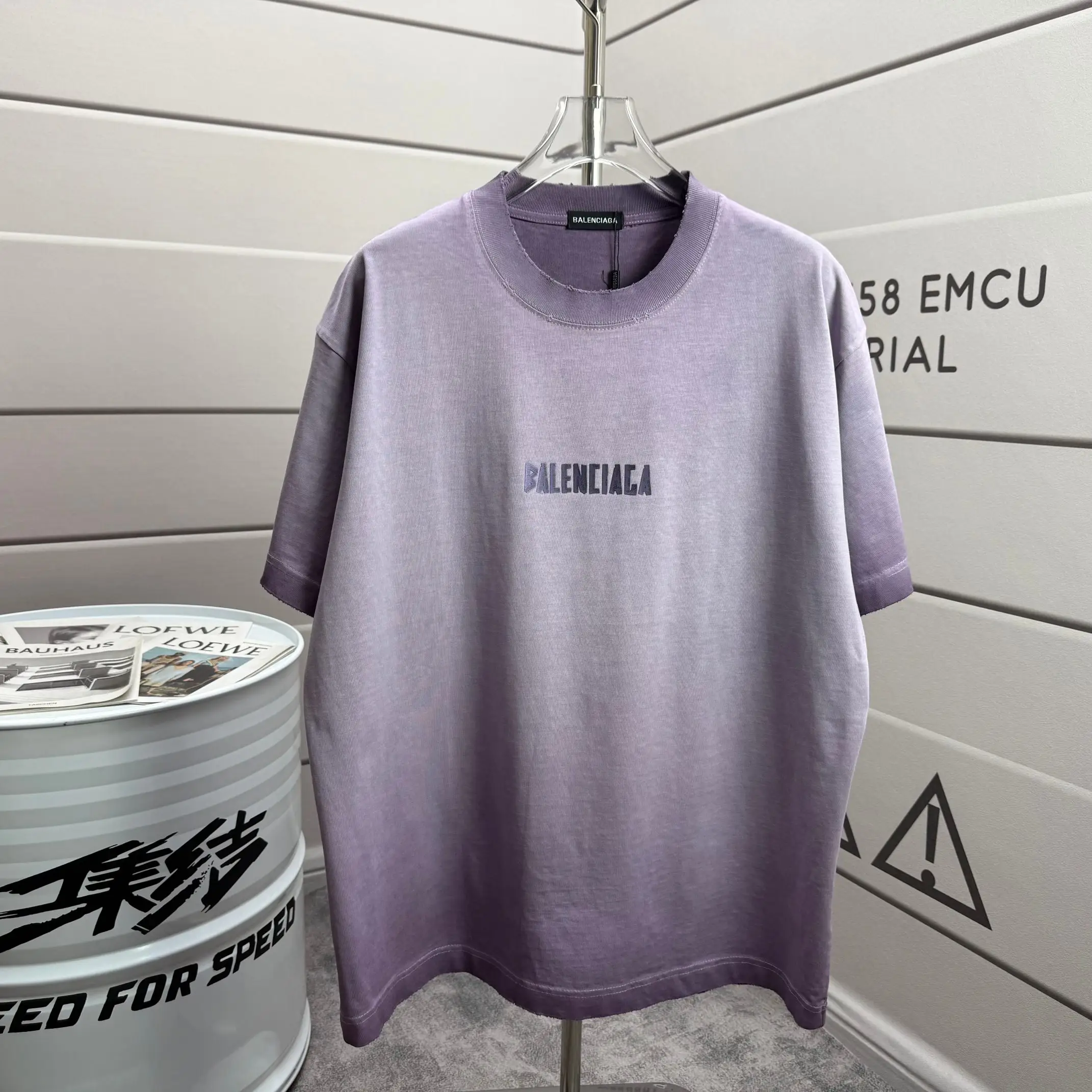 Logo-Appliqué Distressed Cotton T-Shirt D15015137 — view 2