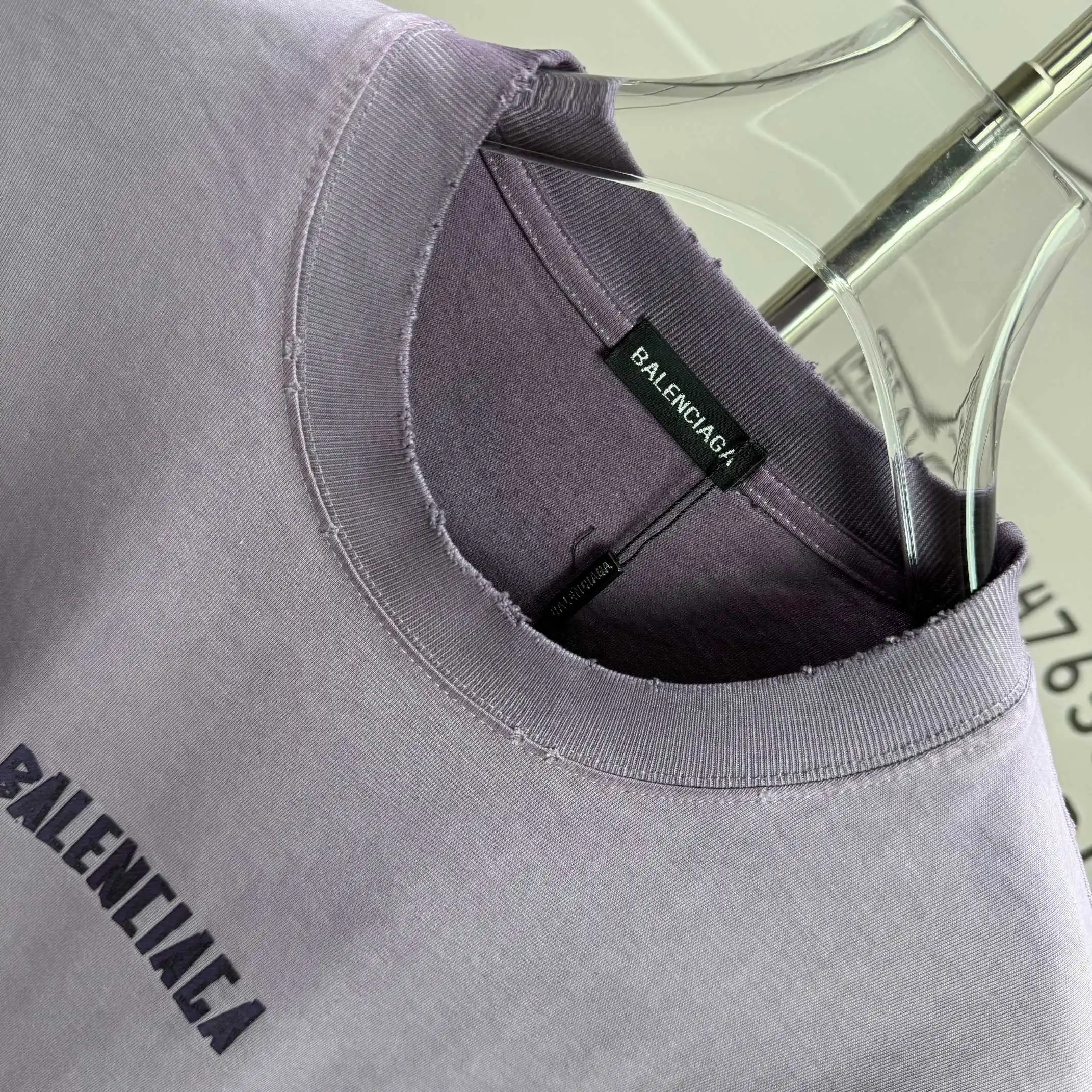 Logo-Appliqué Distressed Cotton T-Shirt D15015137 — view 3