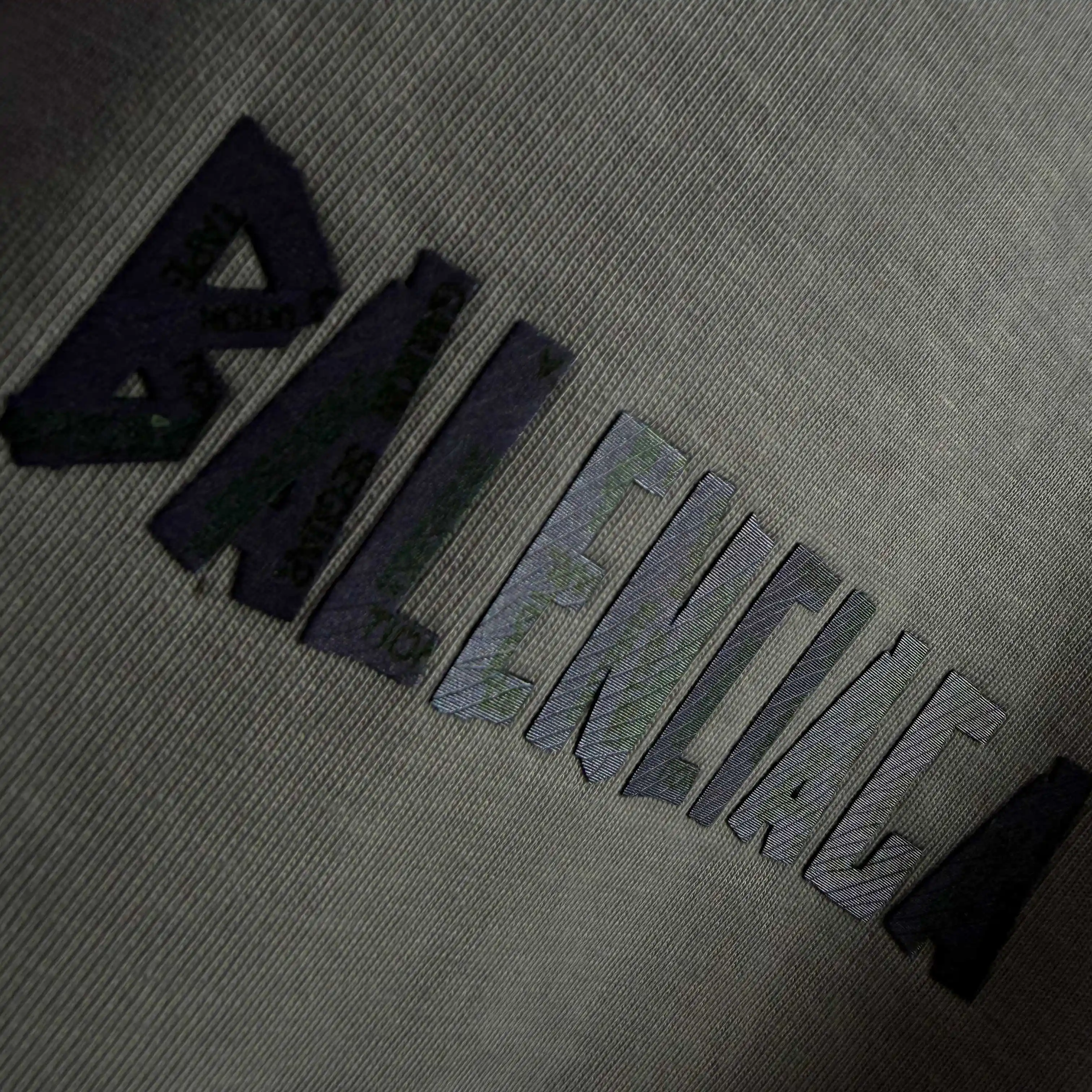 Logo-Appliqué Distressed Cotton T-Shirt D15015137 — view 5