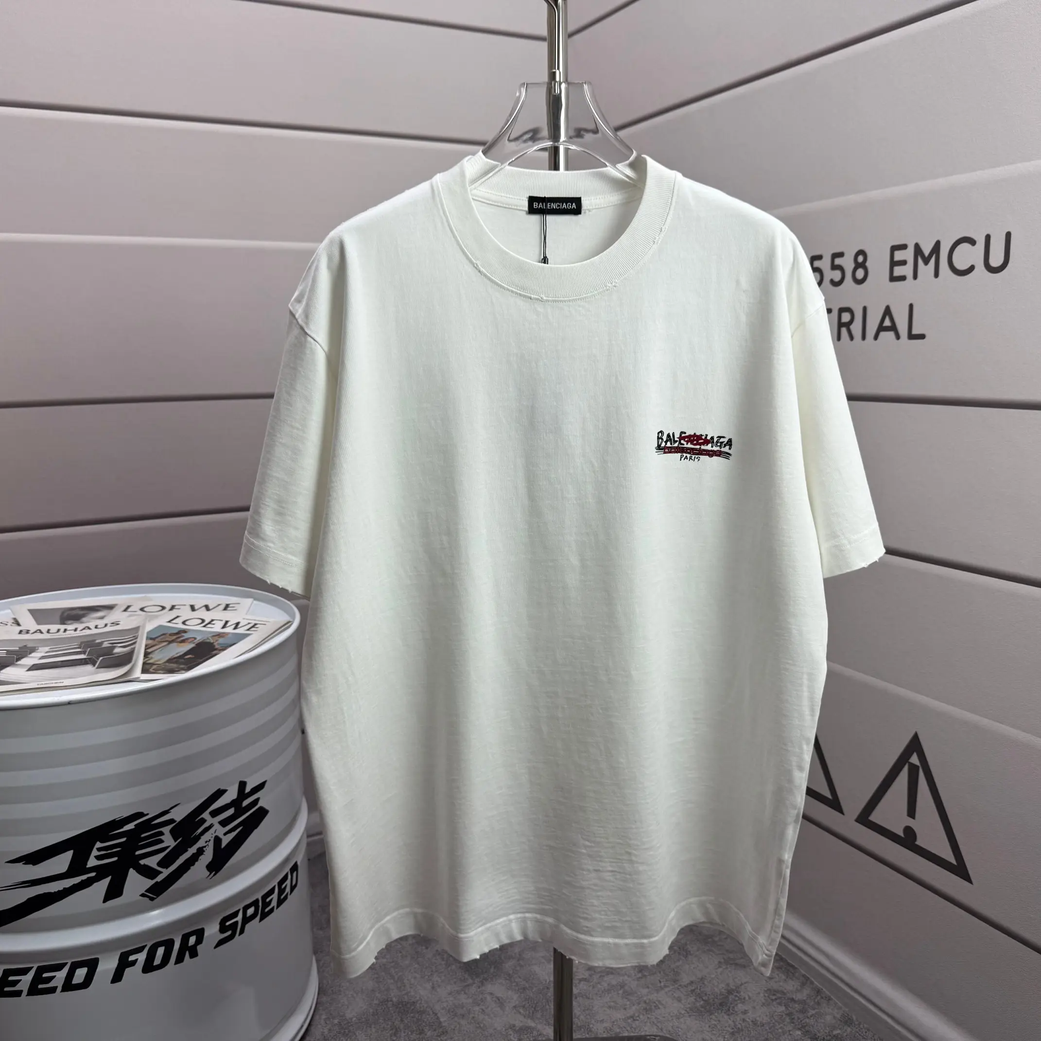Logo Print Distressed Cotton T-Shirt D15015138 — view 2