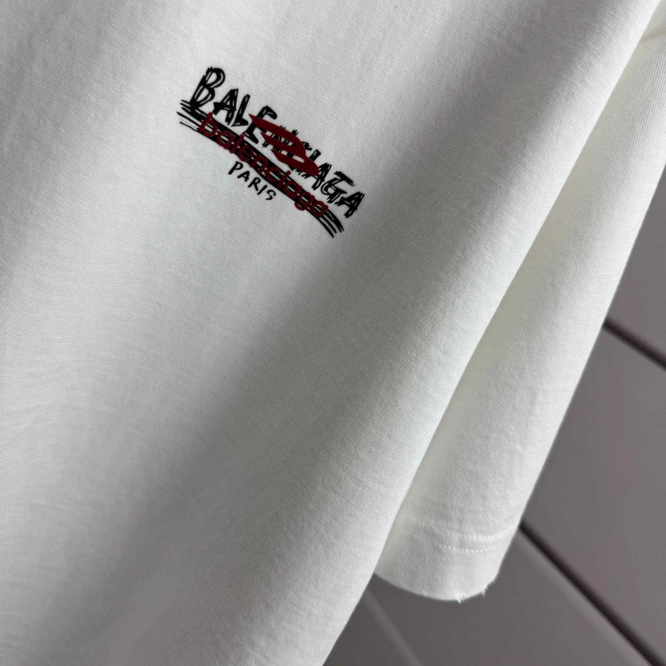 Logo Print Distressed Cotton T-Shirt D15015138 — view 6