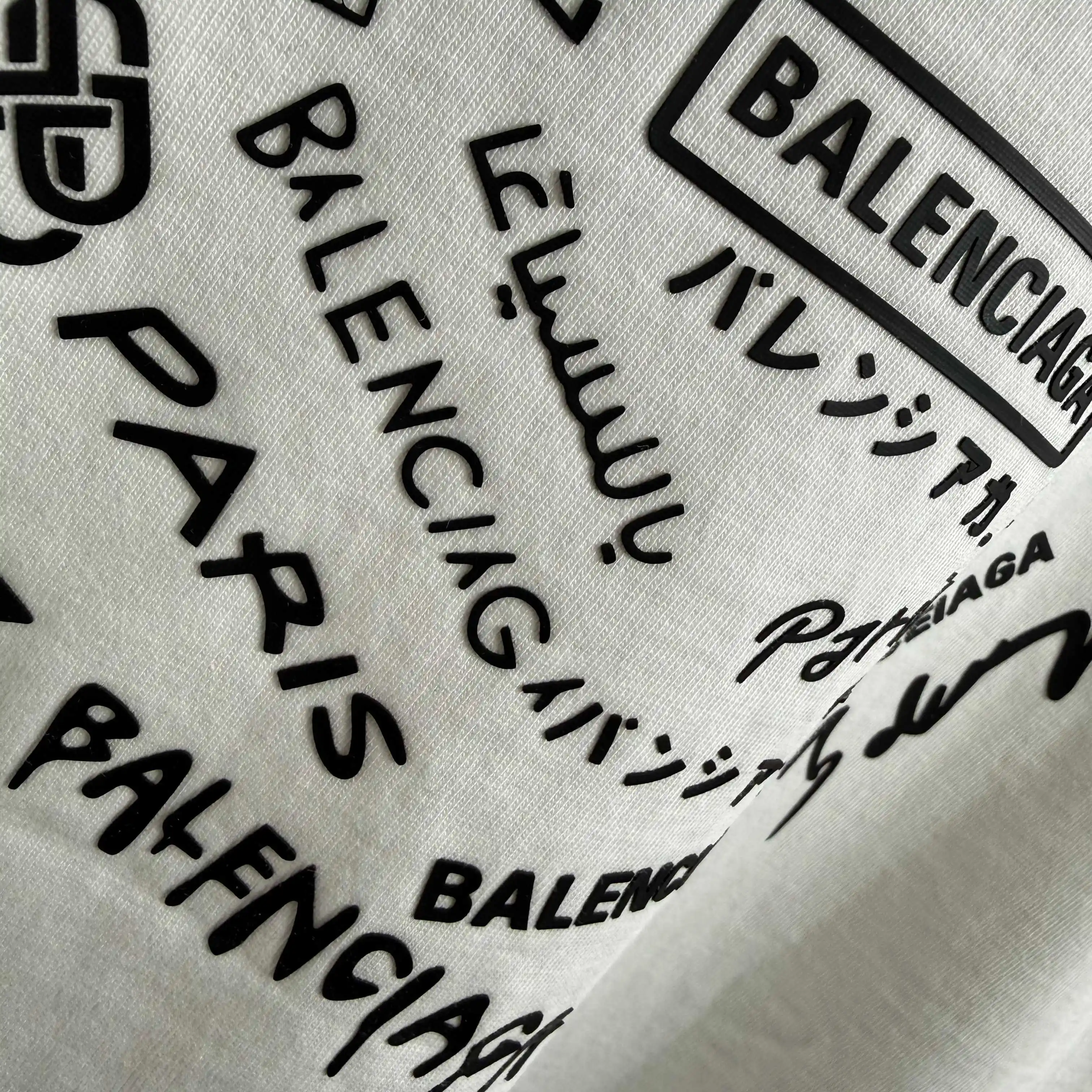 Logo Print Distressed Cotton T-Shirt D15015141 — view 9