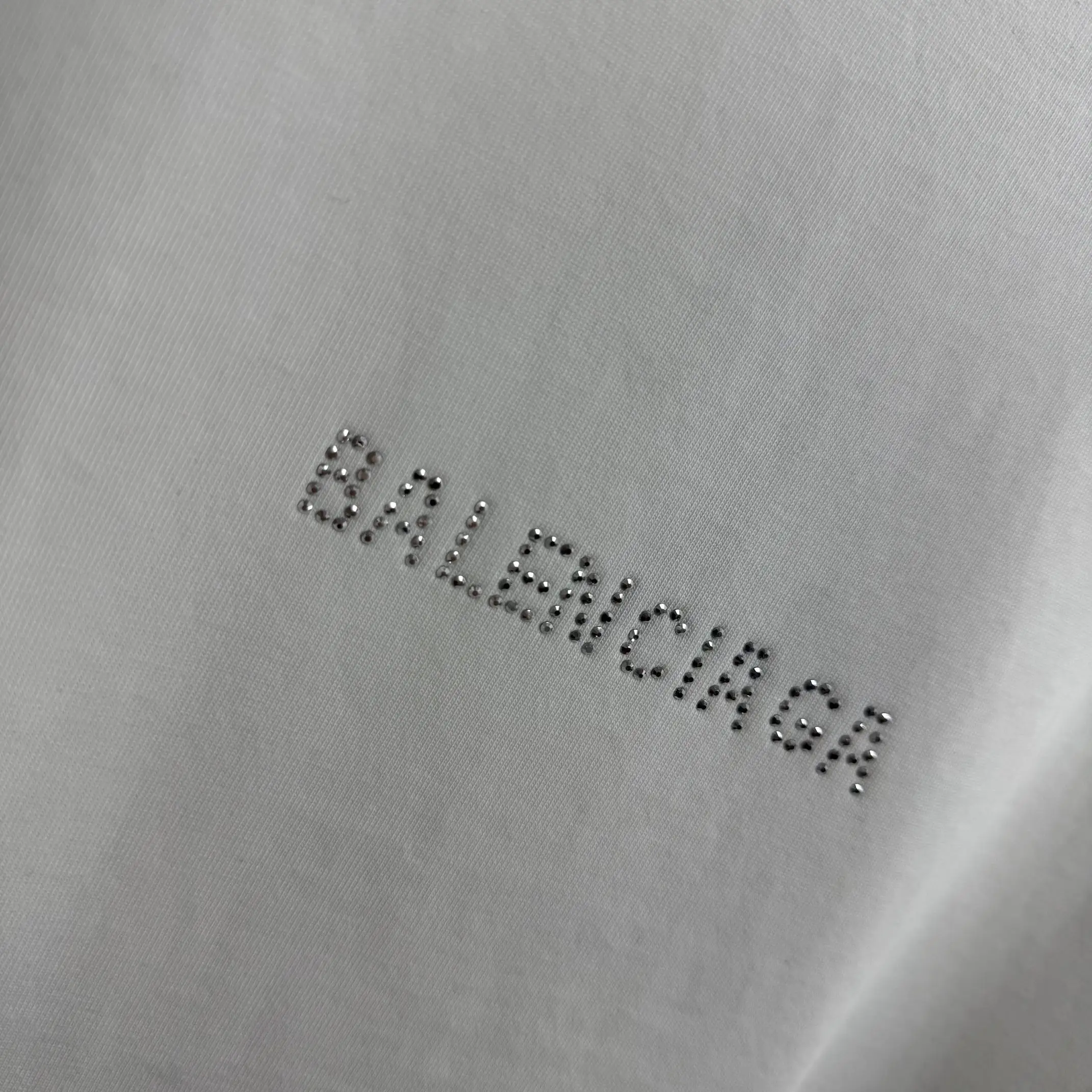 Distressed Rhinestone Logo Oversized T-Shirt D15015104 — view 5