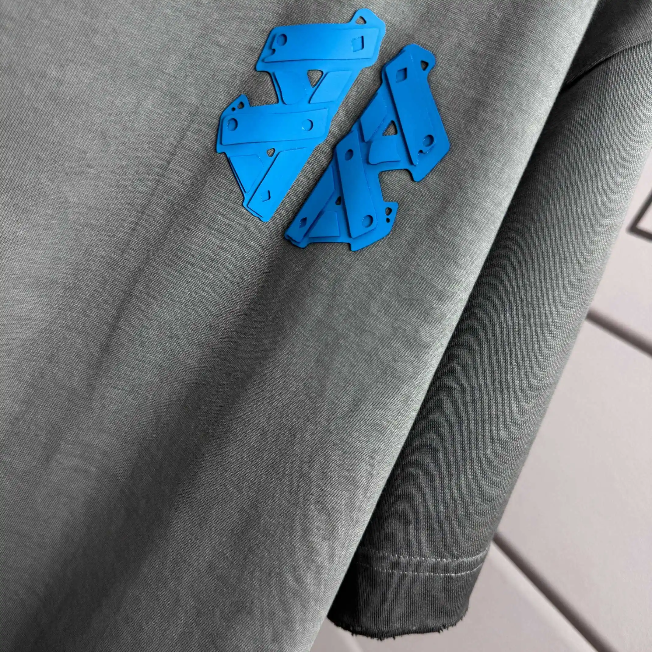 Distressed Logo-Appliqué Cotton T-Shirt D15012120 — view 6