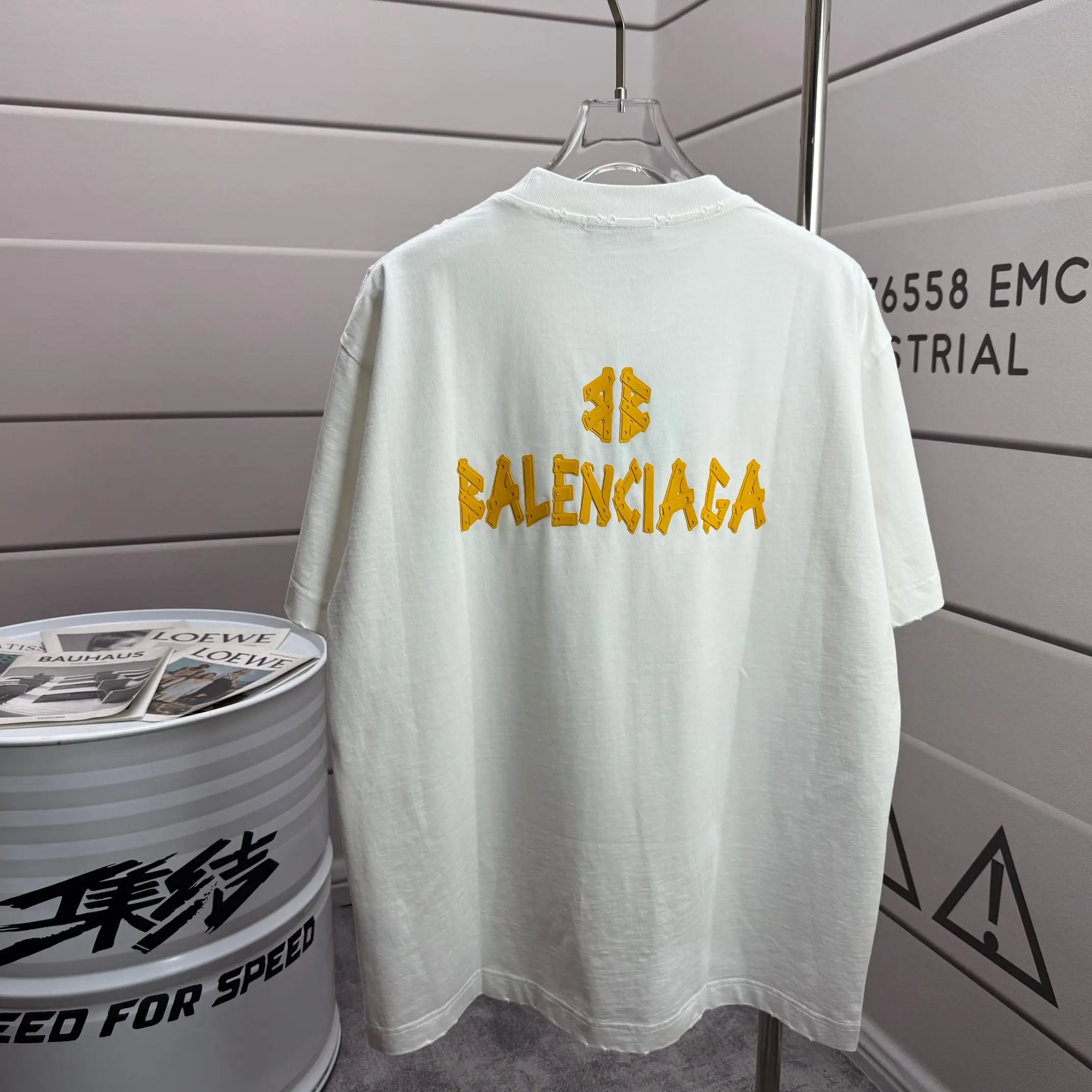 Logo Graphic Distressed Cotton T-Shirt D15012118 — view 2
