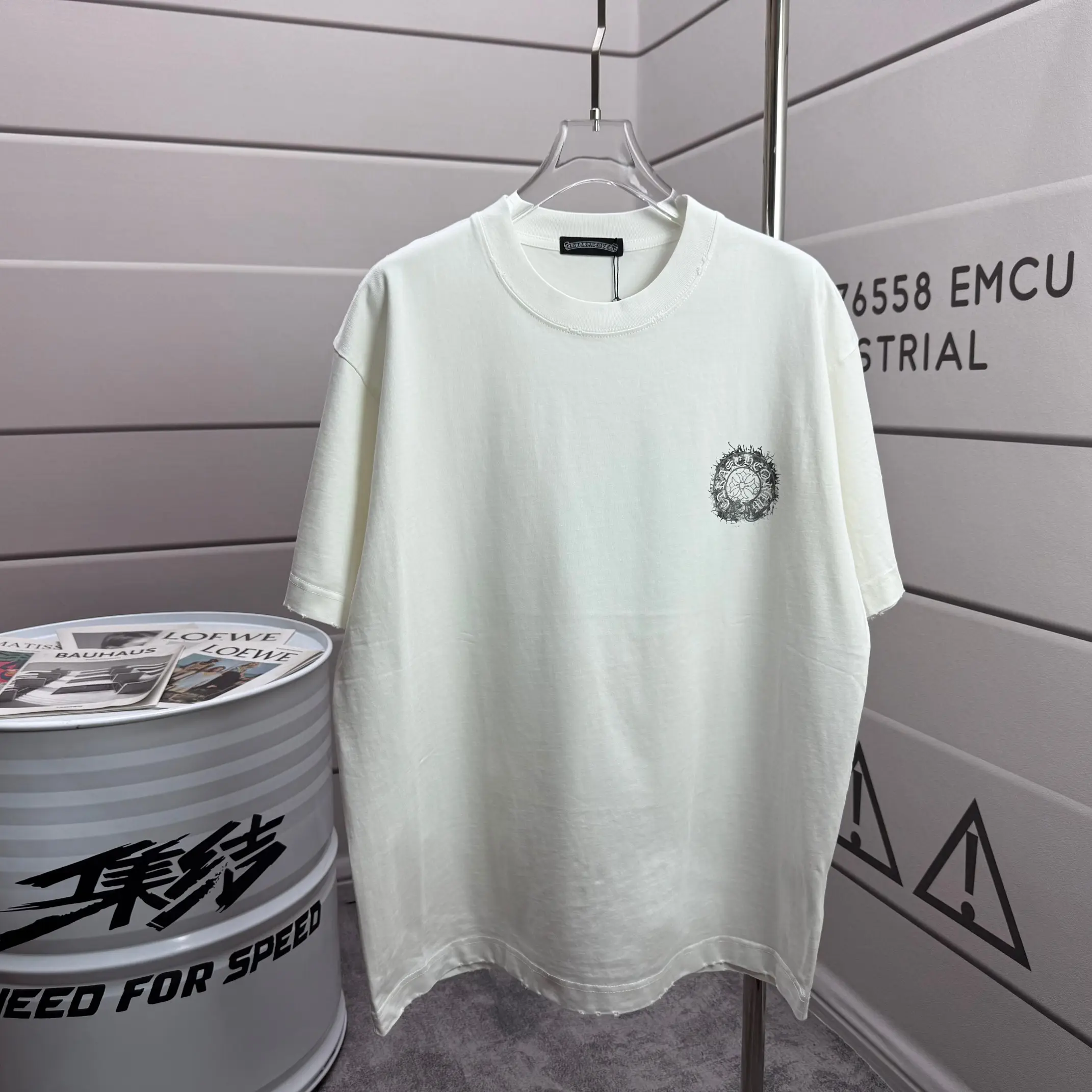 Distressed Graphic Print Cotton T-Shirt D15015117 — view 2