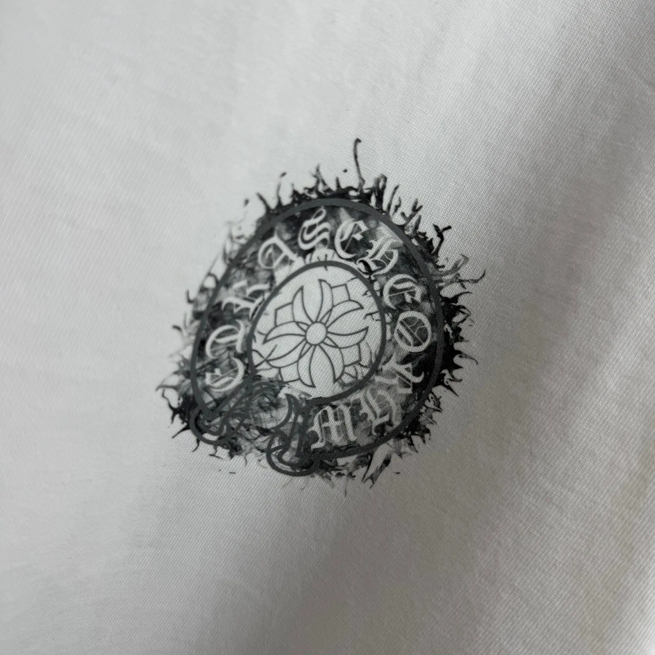 Distressed Graphic Print Cotton T-Shirt D15015117 — view 5