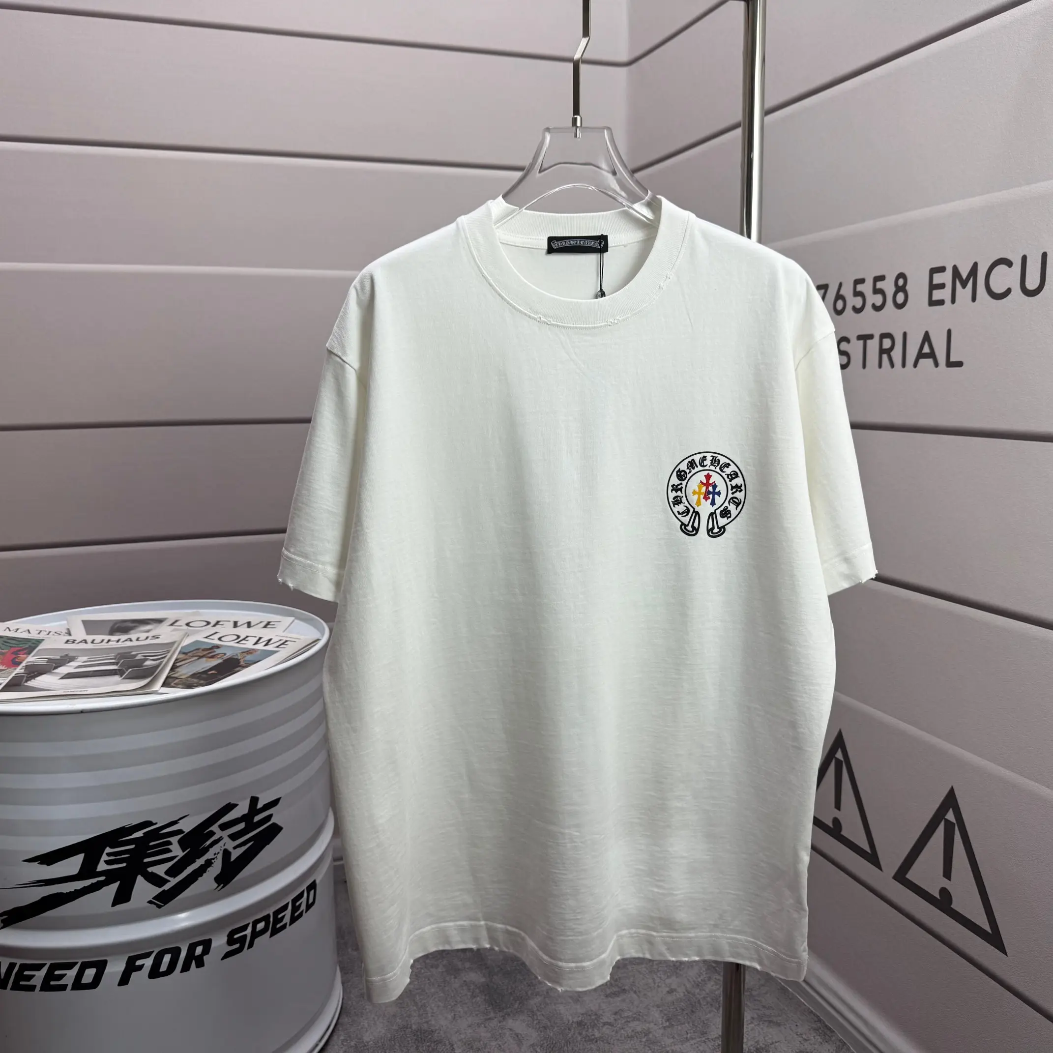 Logo Graphic Distressed Cotton T-Shirt D15015115 — view 2
