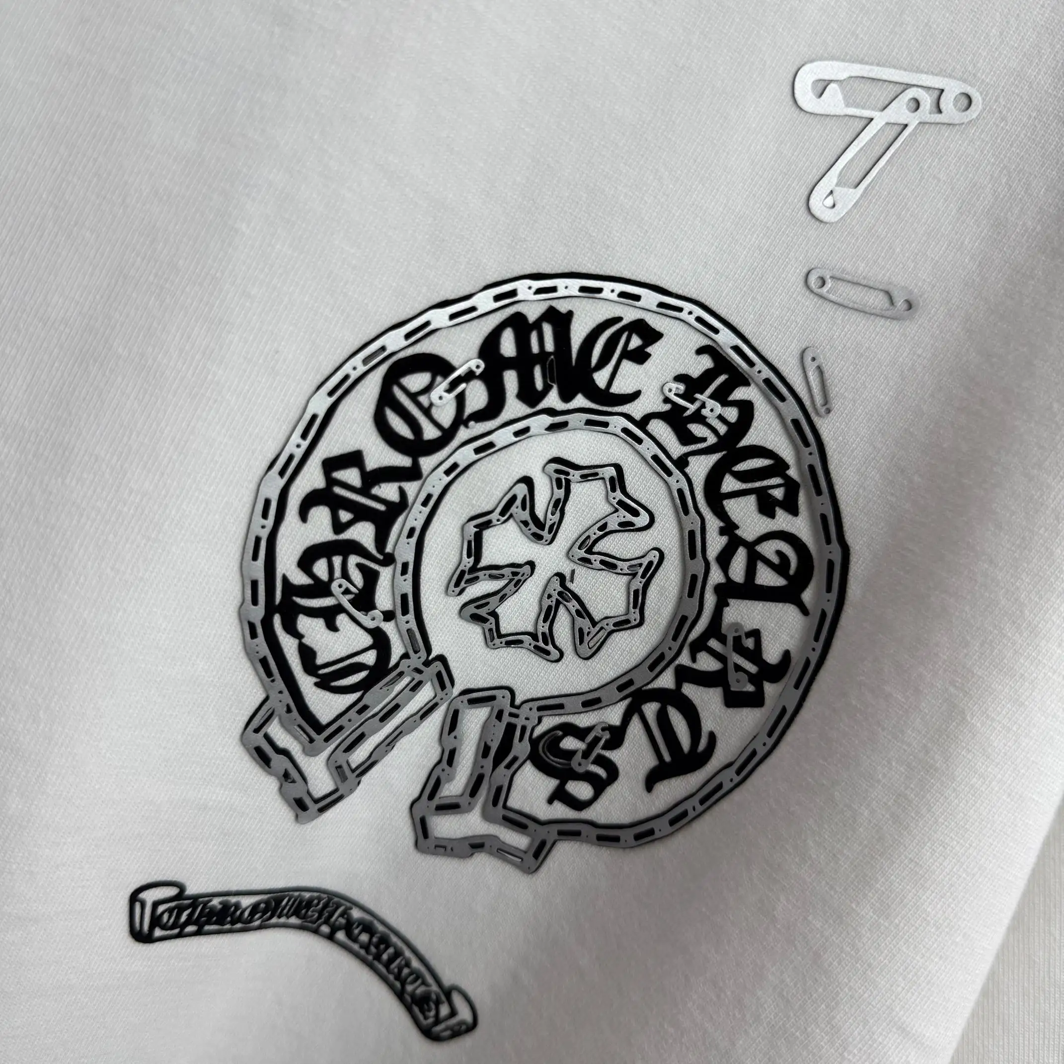 Logo Graphic Distressed Cotton T-Shirt D15012110 — view 5