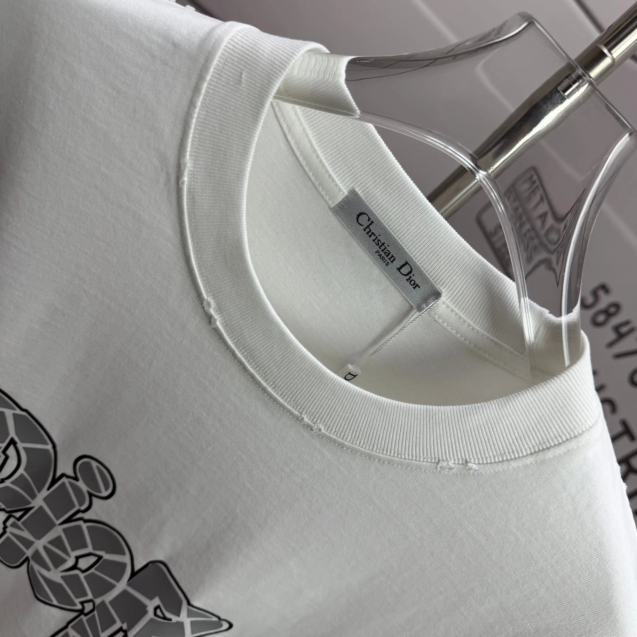 Distressed Logo Graphic T-Shirt D15015147 — view 3