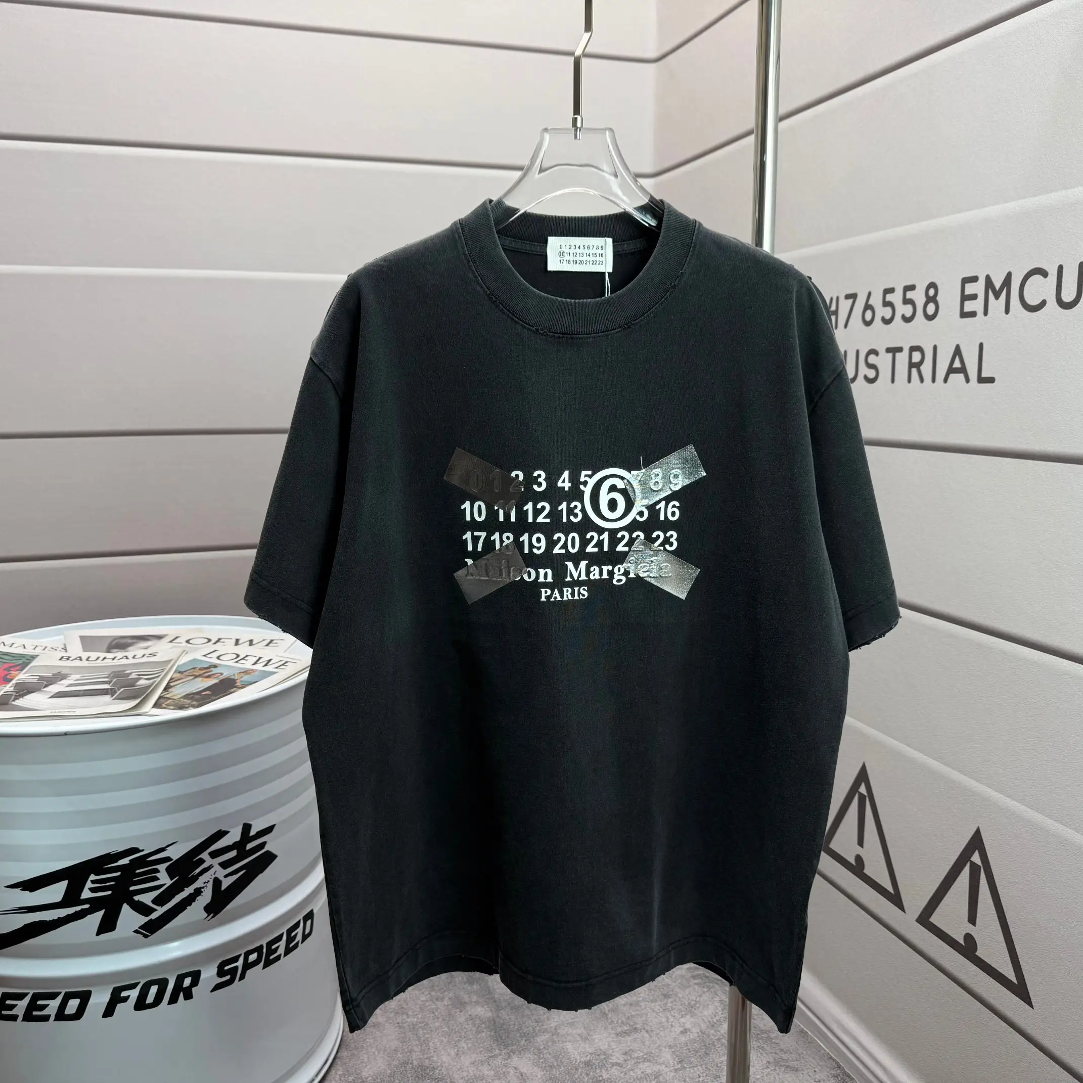 MM6 Maison Margiela Distressed Logo T-Shirt D15015101