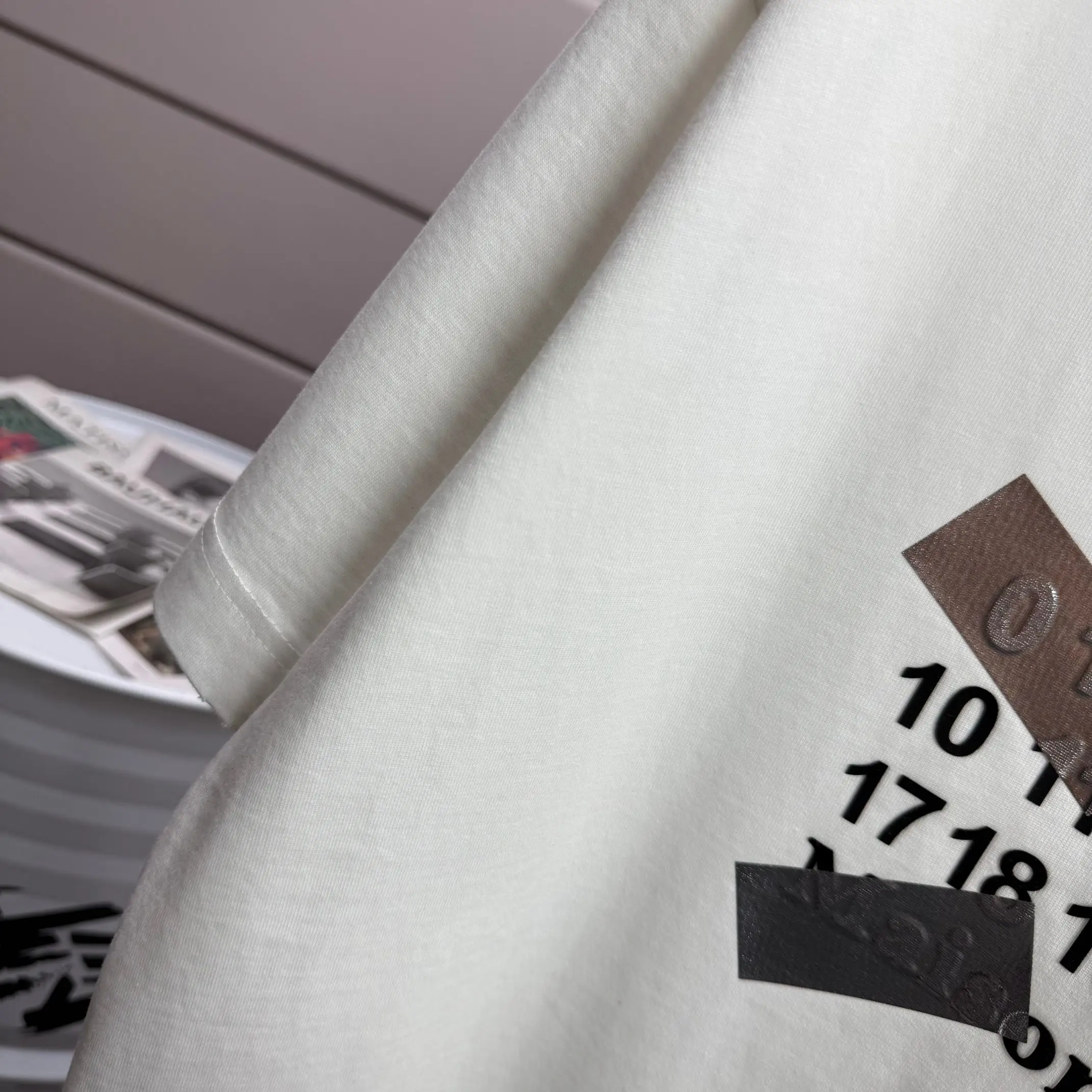 MM6 Maison Margiela Logo Print Cotton T-Shirt D15015100 — view 4