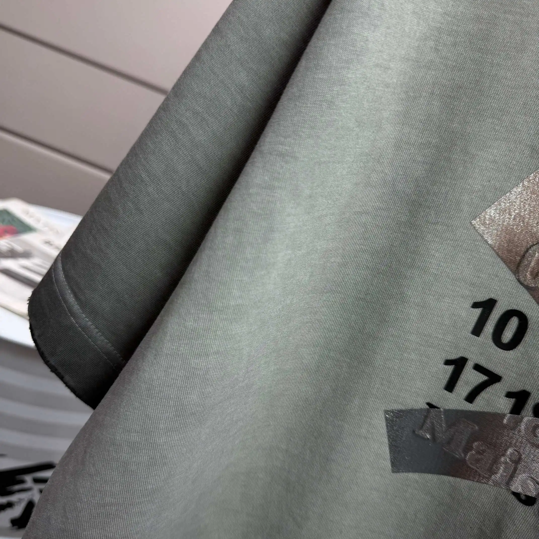 MM6 Maison Margiela Distressed Logo T-Shirt D15015102 — view 4