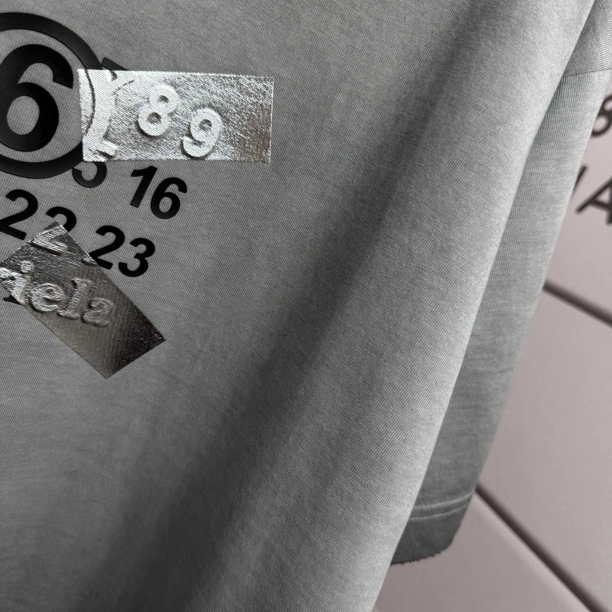 MM6 Maison Margiela Distressed Logo T-Shirt D15015102 — view 6