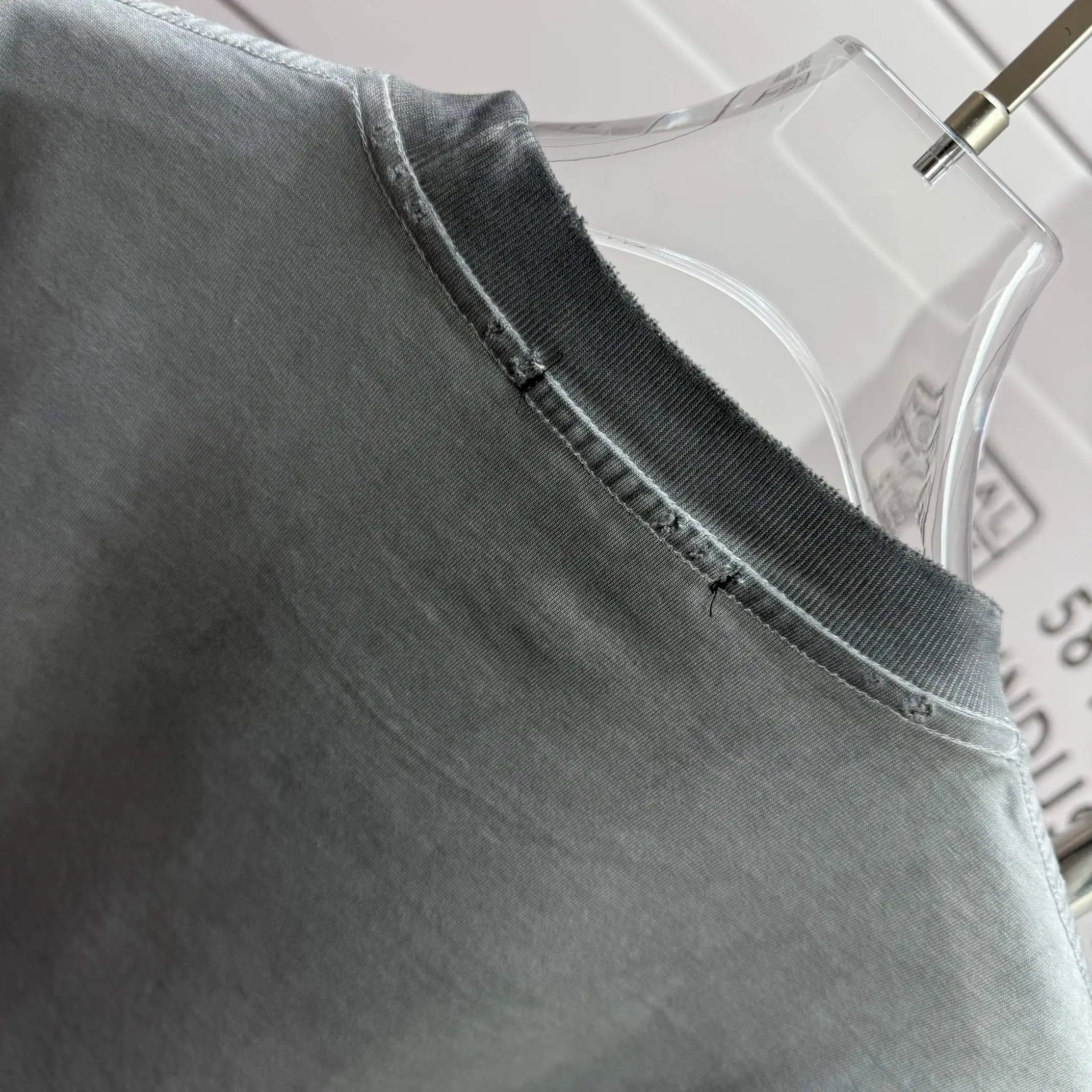 MM6 Maison Margiela Distressed Logo T-Shirt D15015102 — view 8