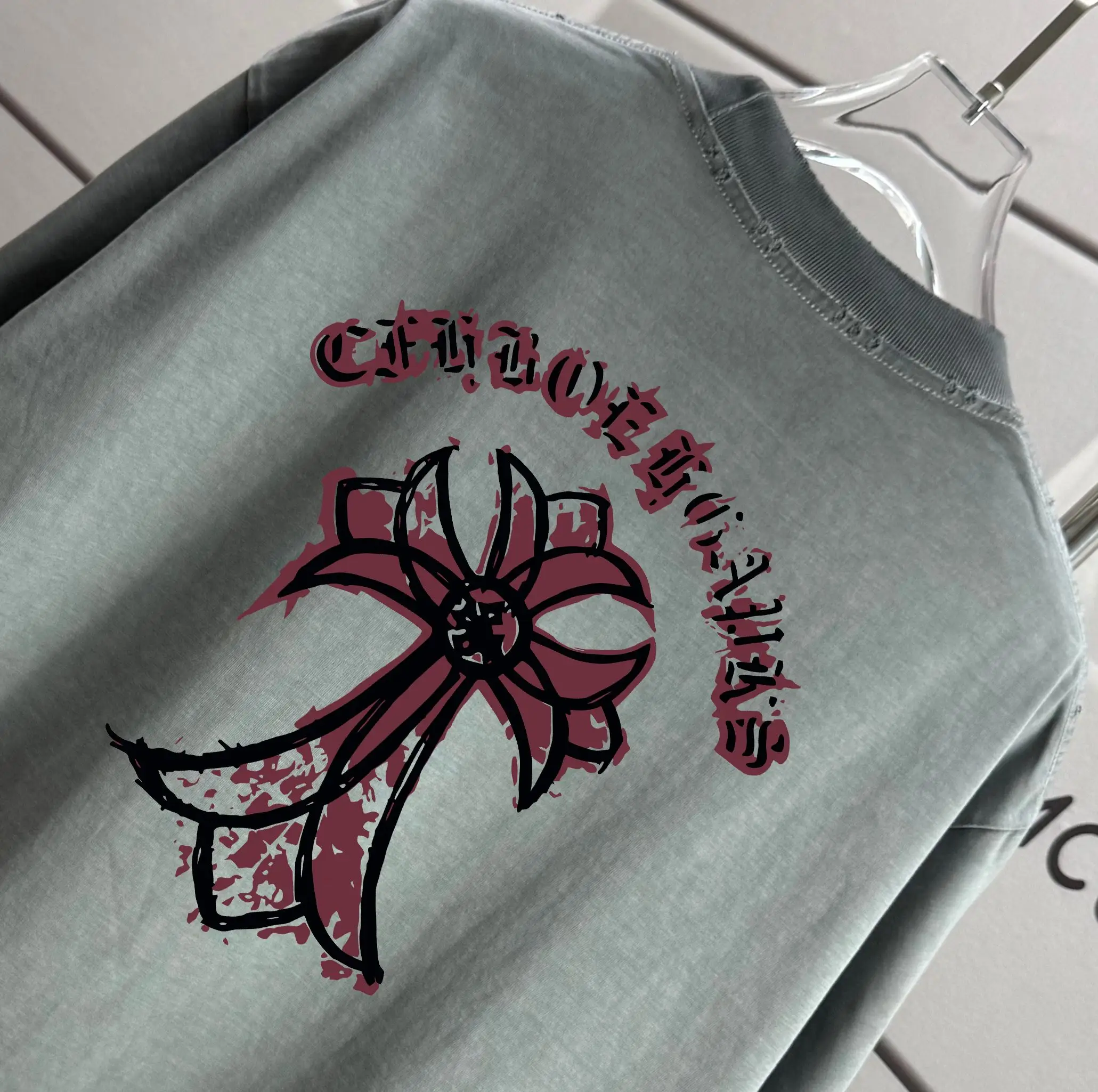 Distressed Logo Graphic T-Shirt D16012866 — view 3
