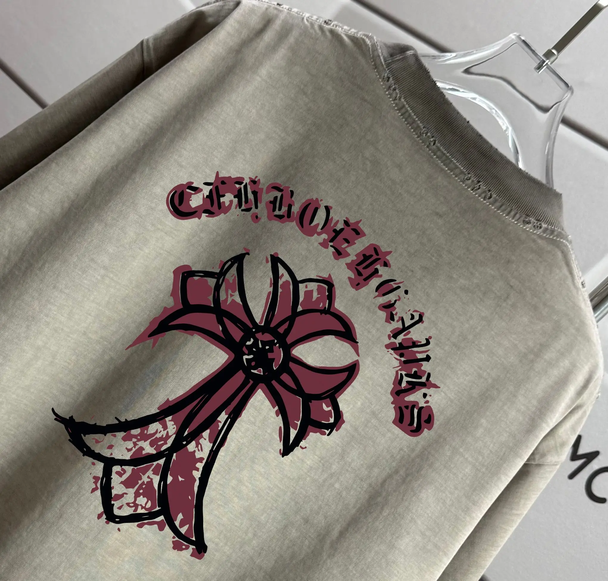 Distressed Washed Cotton Graphic T-Shirt D16012867 — view 3