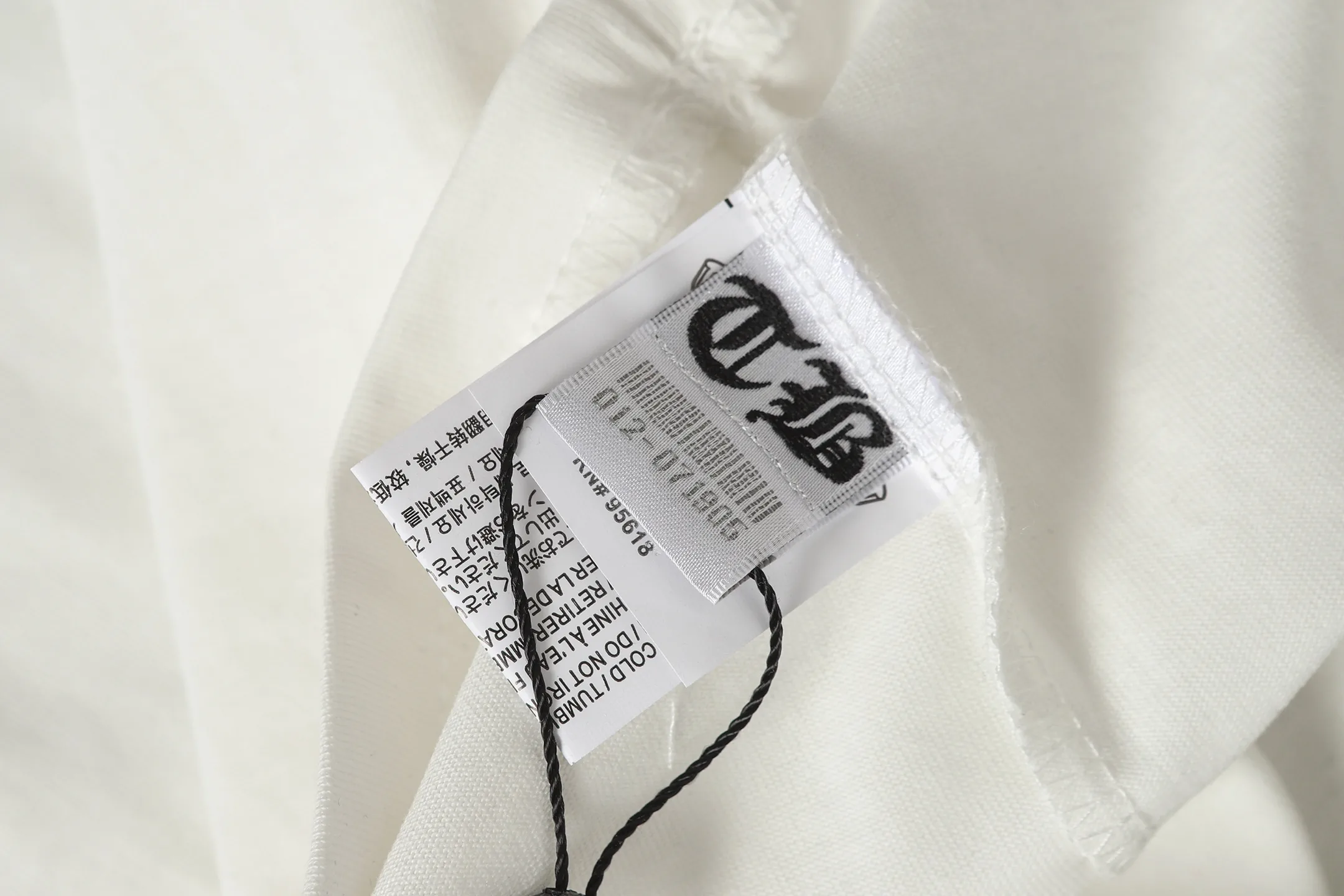 Cross Print Pocket T-Shirt D10013512 — view 11