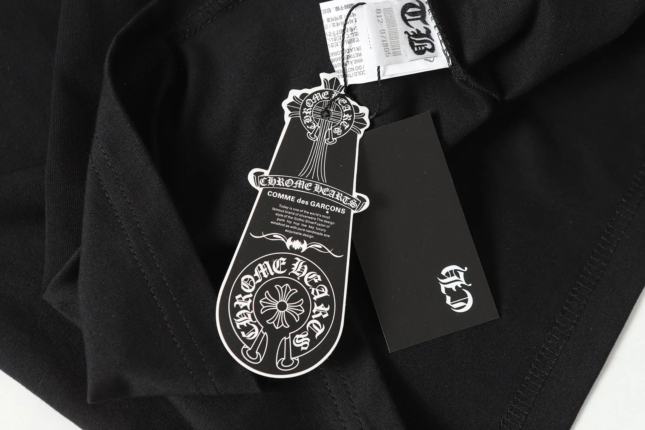 Embroidered Cross Patch Oversized T-Shirt D10013521 — view 10