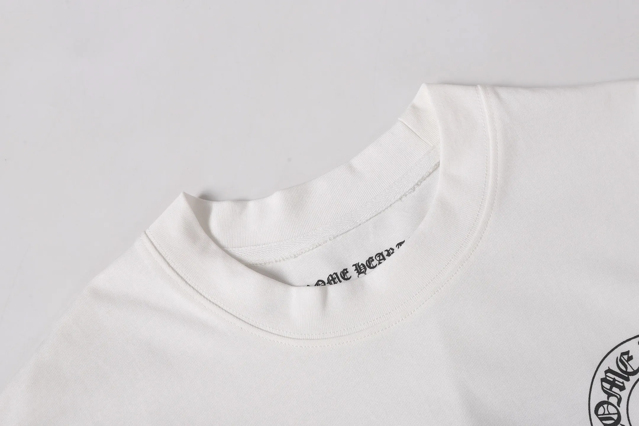 Horseshoe Logo Graphic Cotton T-Shirt D9513694 — view 4