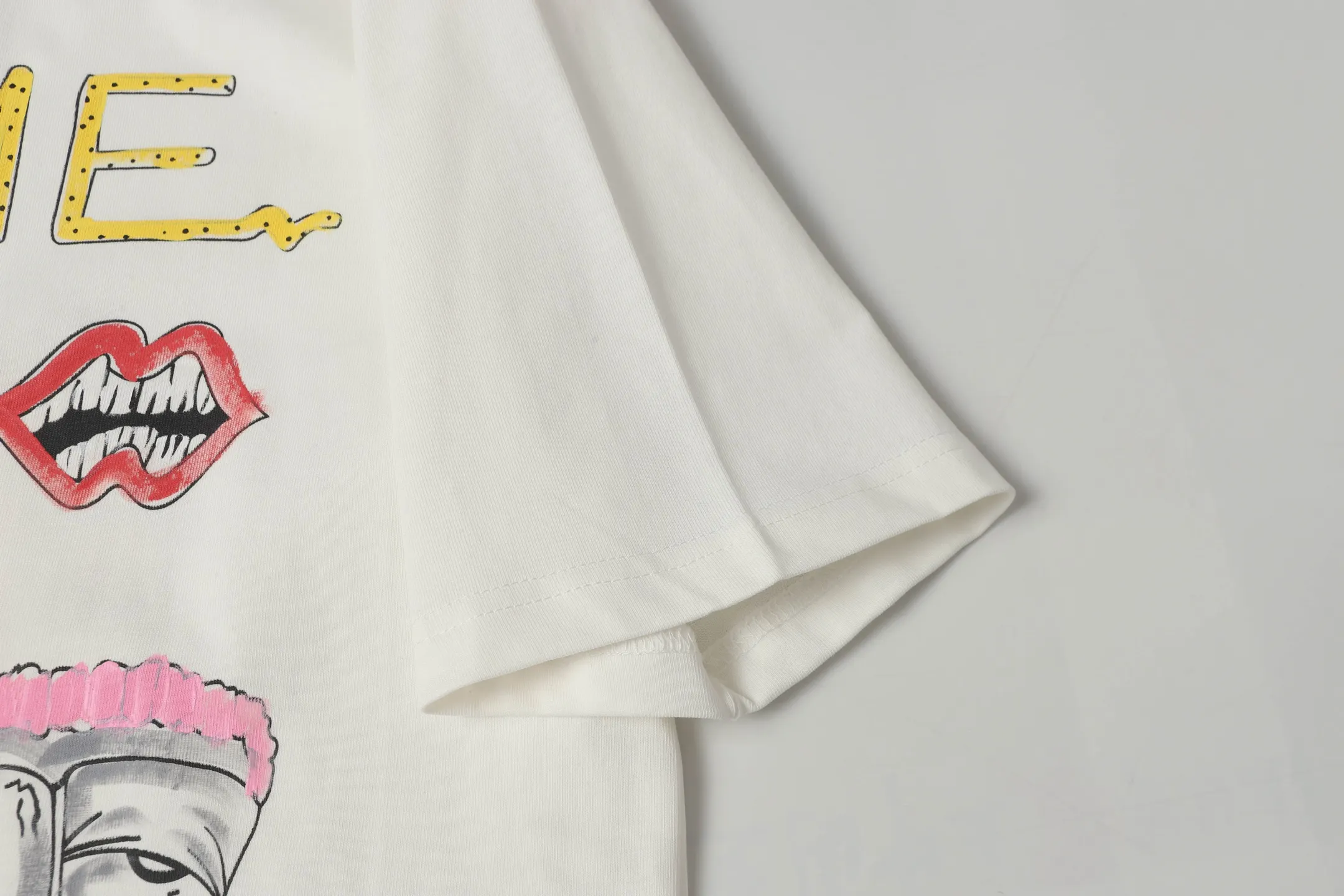 Graffiti Print Cotton T-Shirt D10513628 — view 7