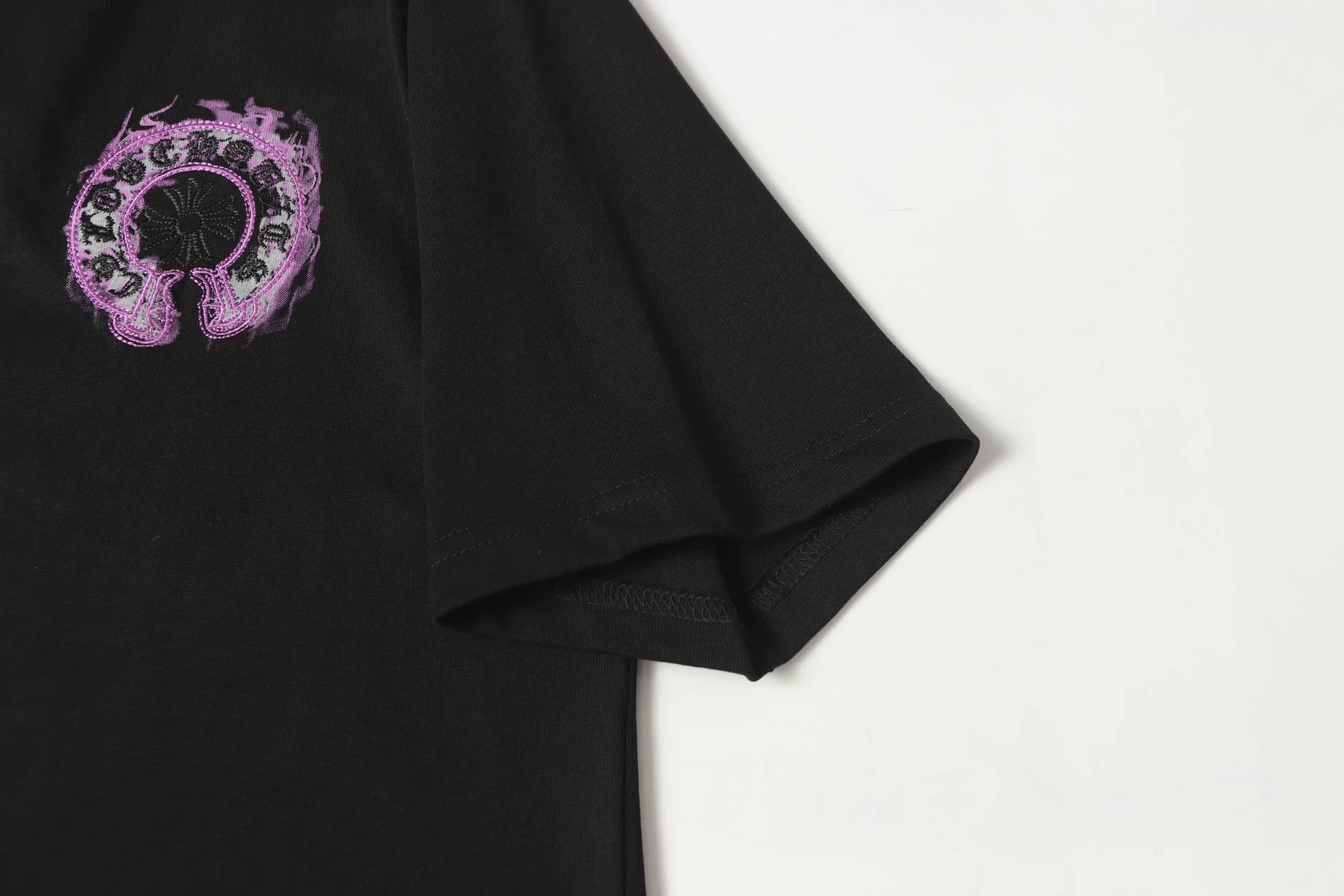 Embroidered Horseshoe Logo Cotton T-Shirt D10513641 — view 5