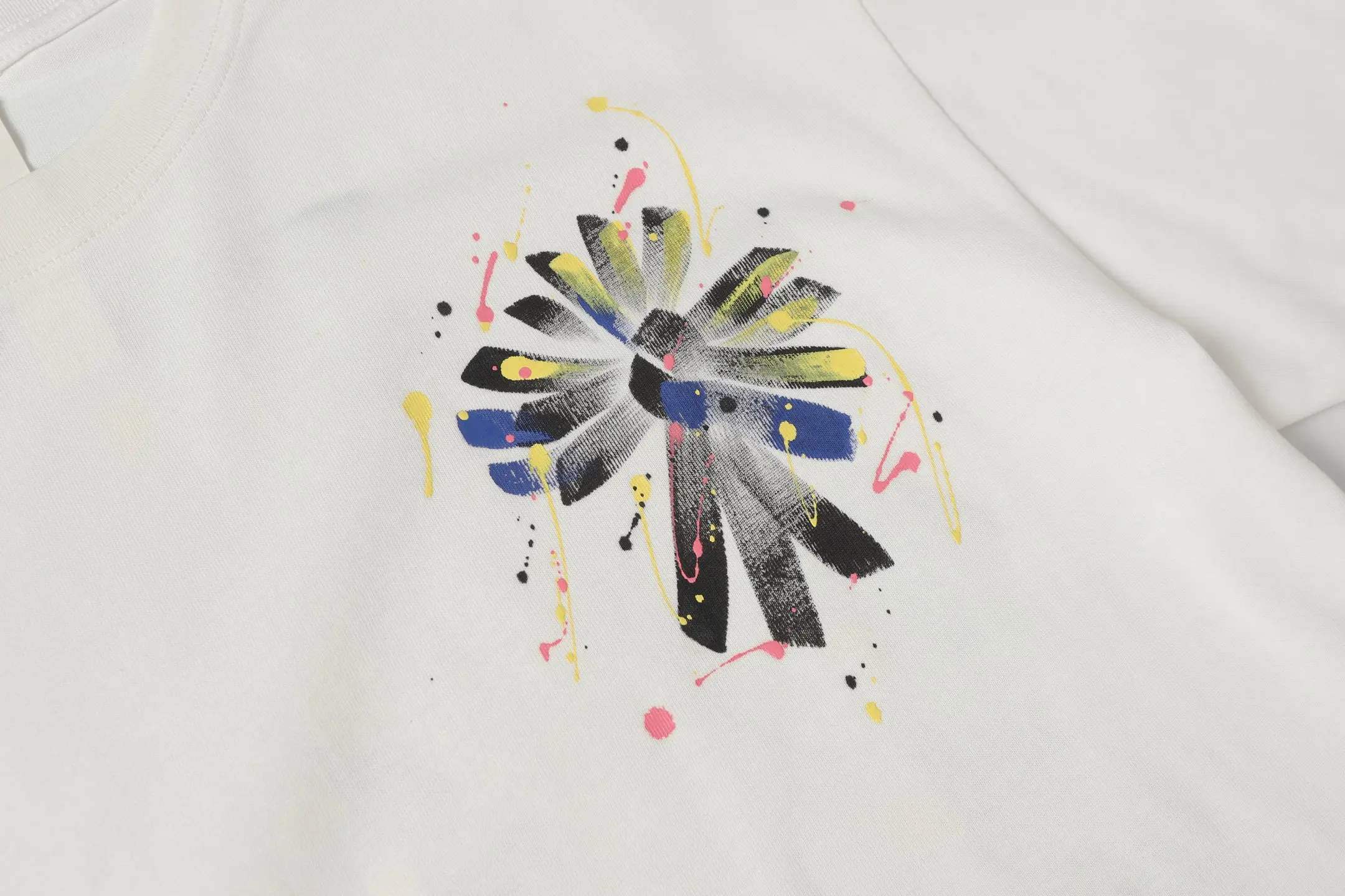 Hand-Painted Cross Print Cotton T-Shirt D10513635 — view 4