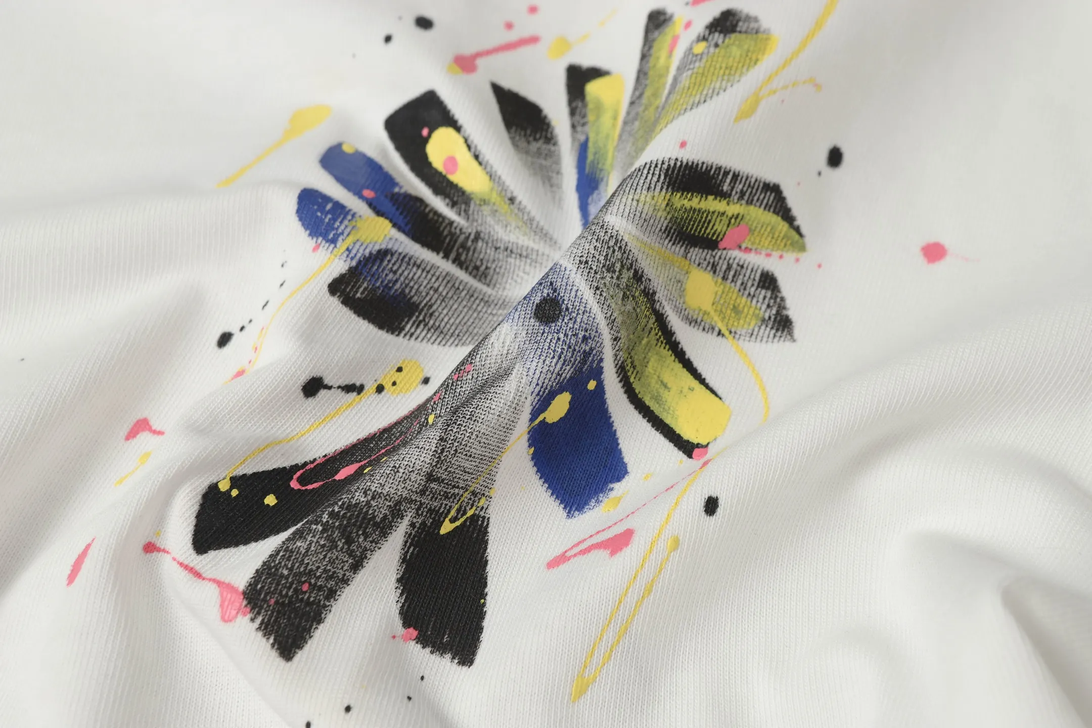 Hand-Painted Cross Print Cotton T-Shirt D10513635 — view 5