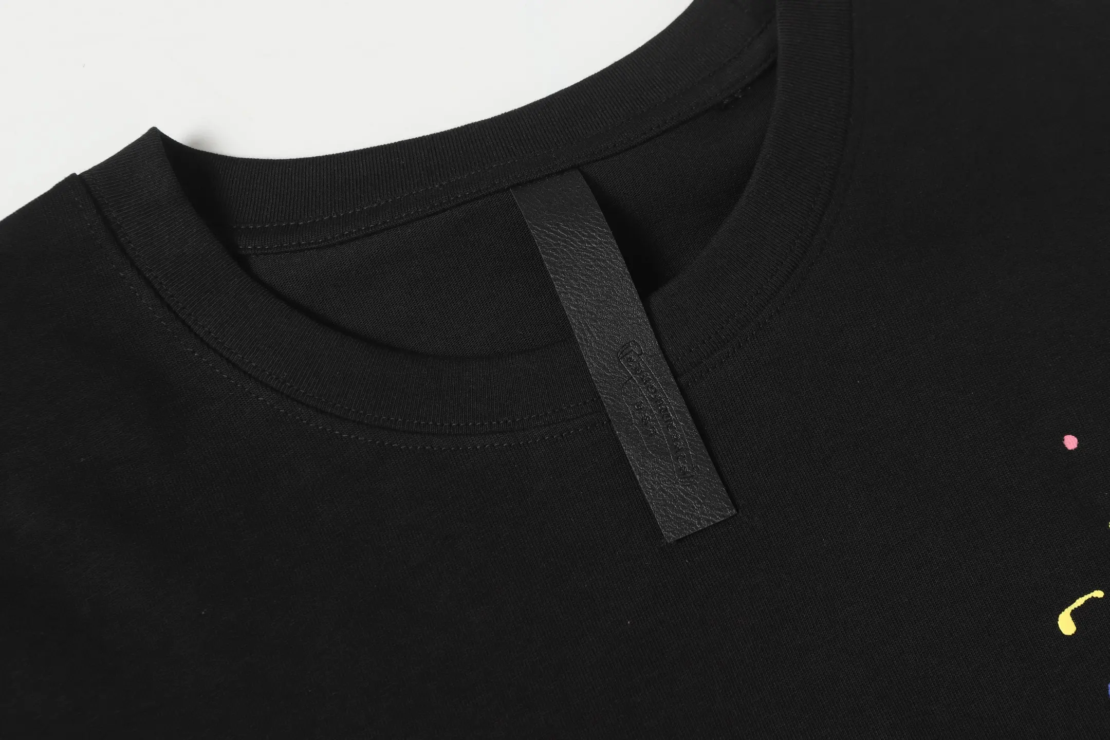Hand-Painted Cross Print Cotton T-Shirt D10513634 — view 3