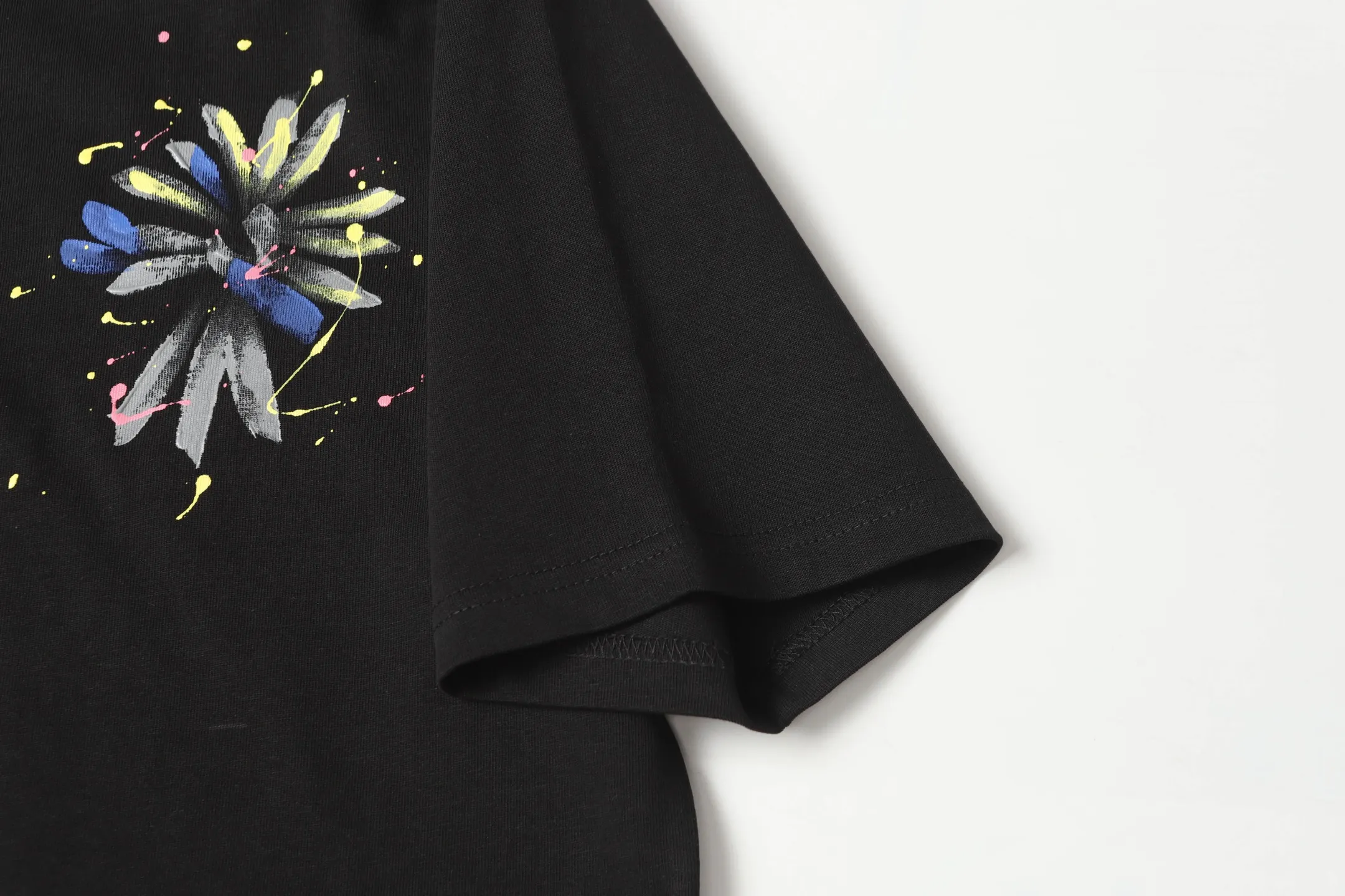 Hand-Painted Cross Print Cotton T-Shirt D10513634 — view 6