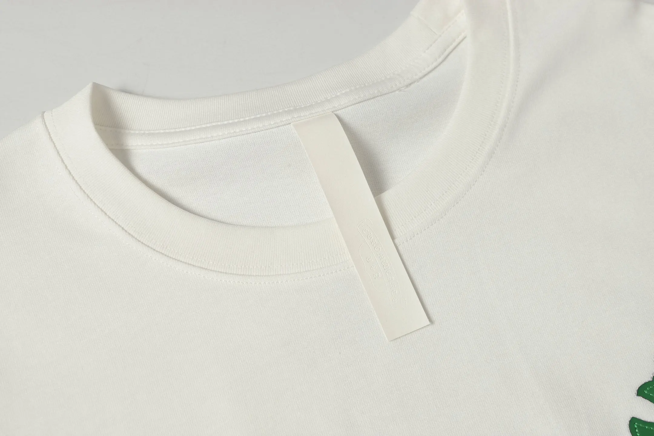 Cross Patch Embroidered Cotton T-Shirt D10013646 — view 3