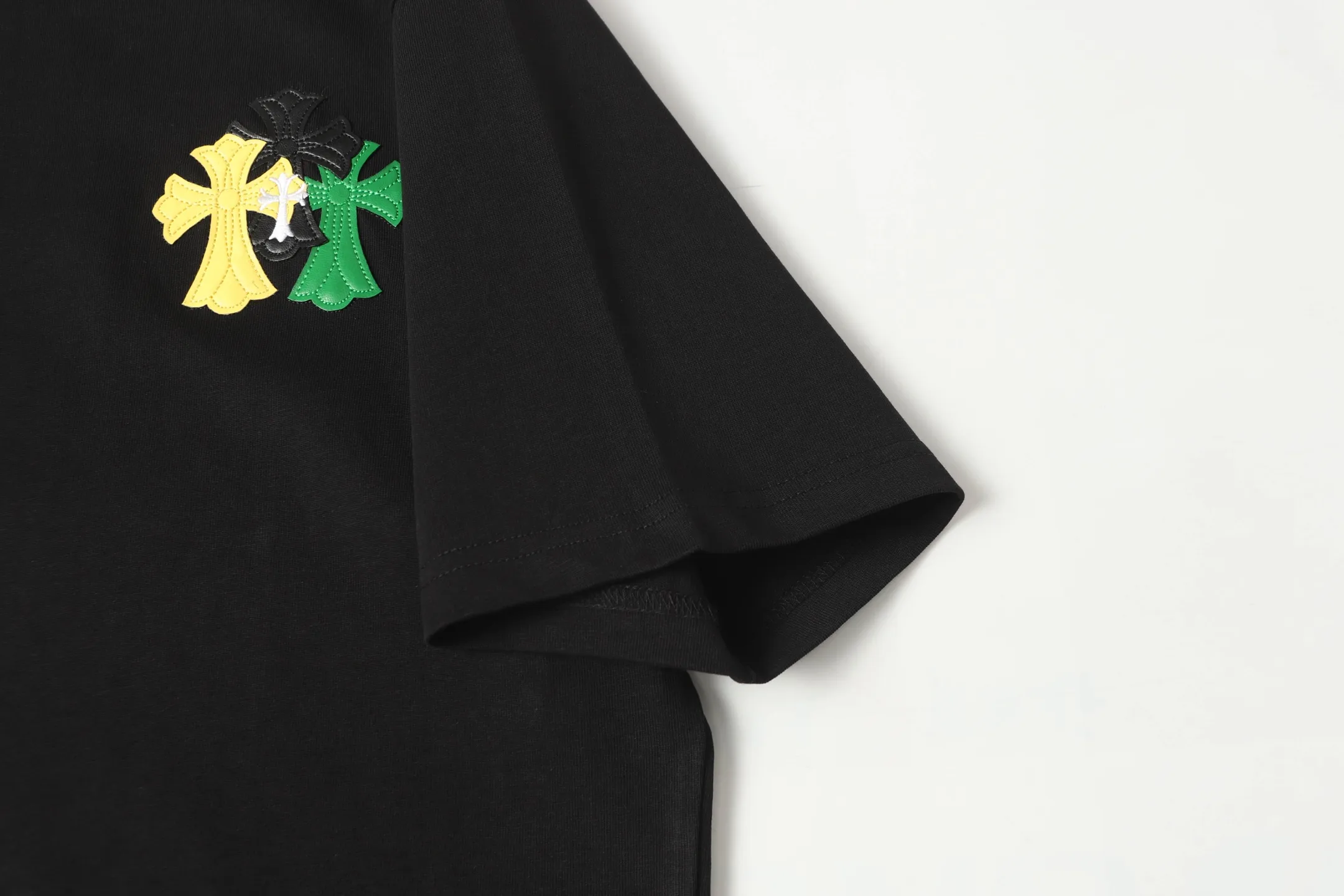 Cross Patch Embroidered Cotton T-Shirt D10013645 — view 4