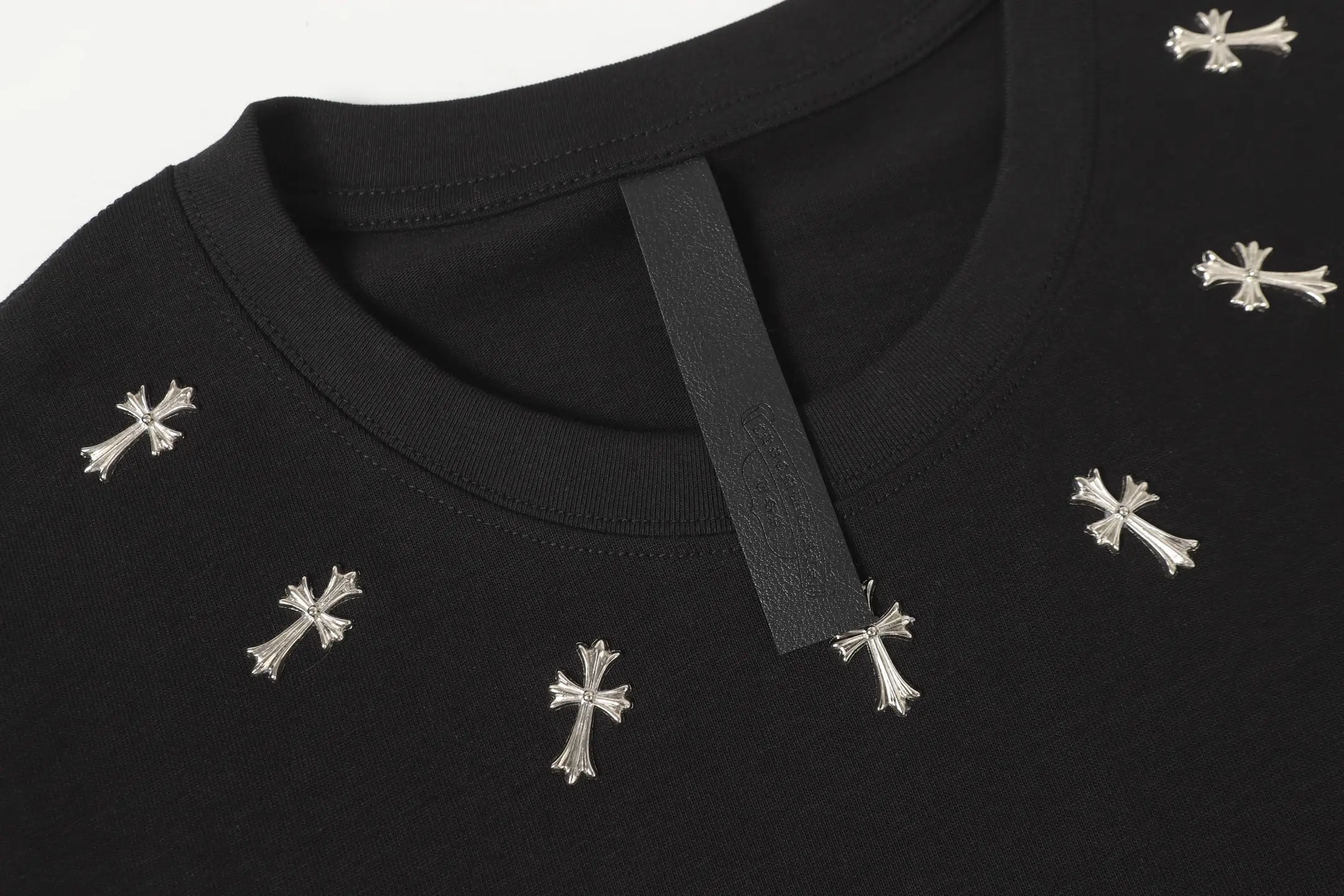 Rhinestone Cross Oversized Cotton T-Shirt D9513651 — view 4