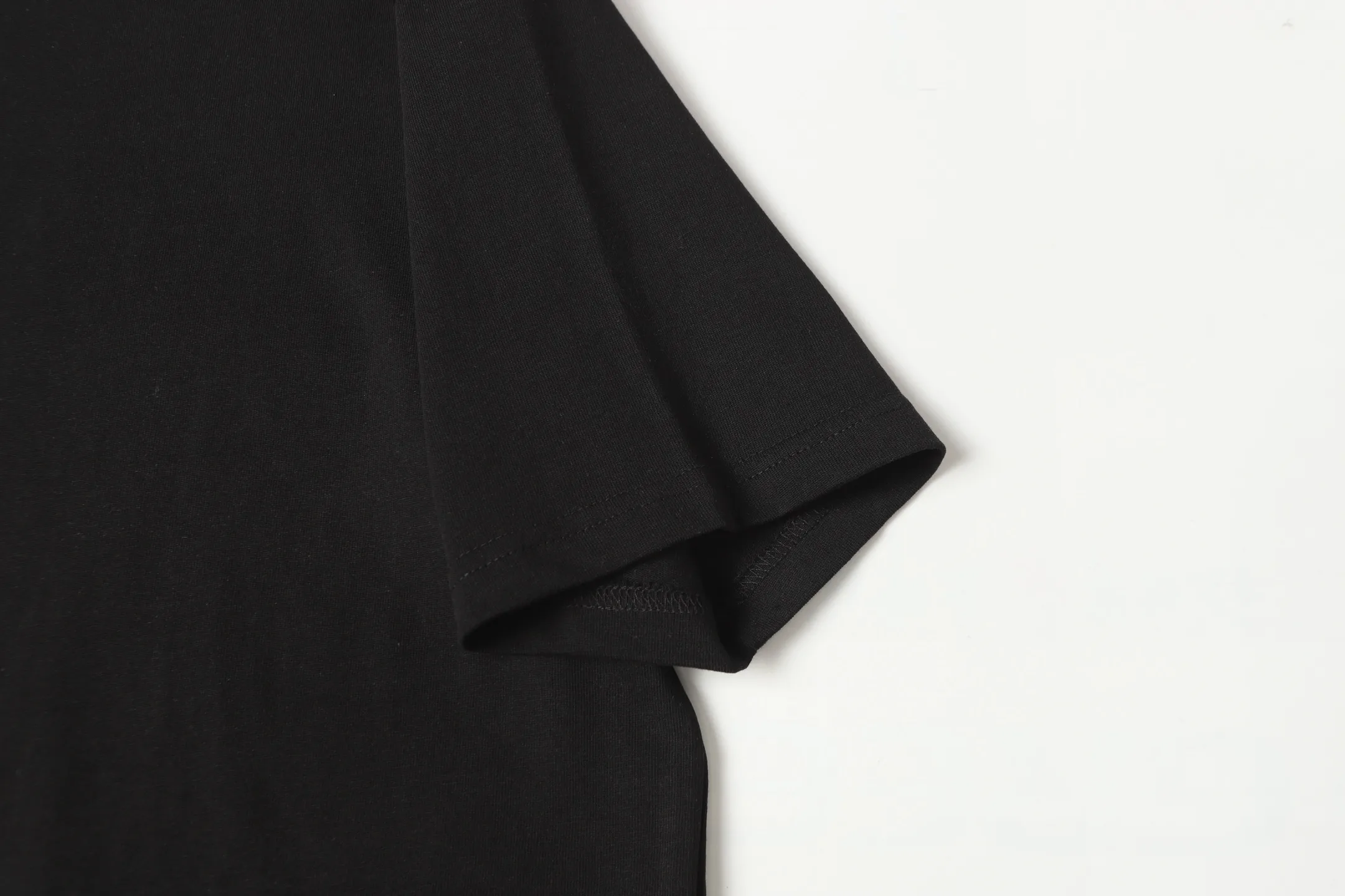 Leather Cross Patch Oversized T-Shirt D10013655 — view 5