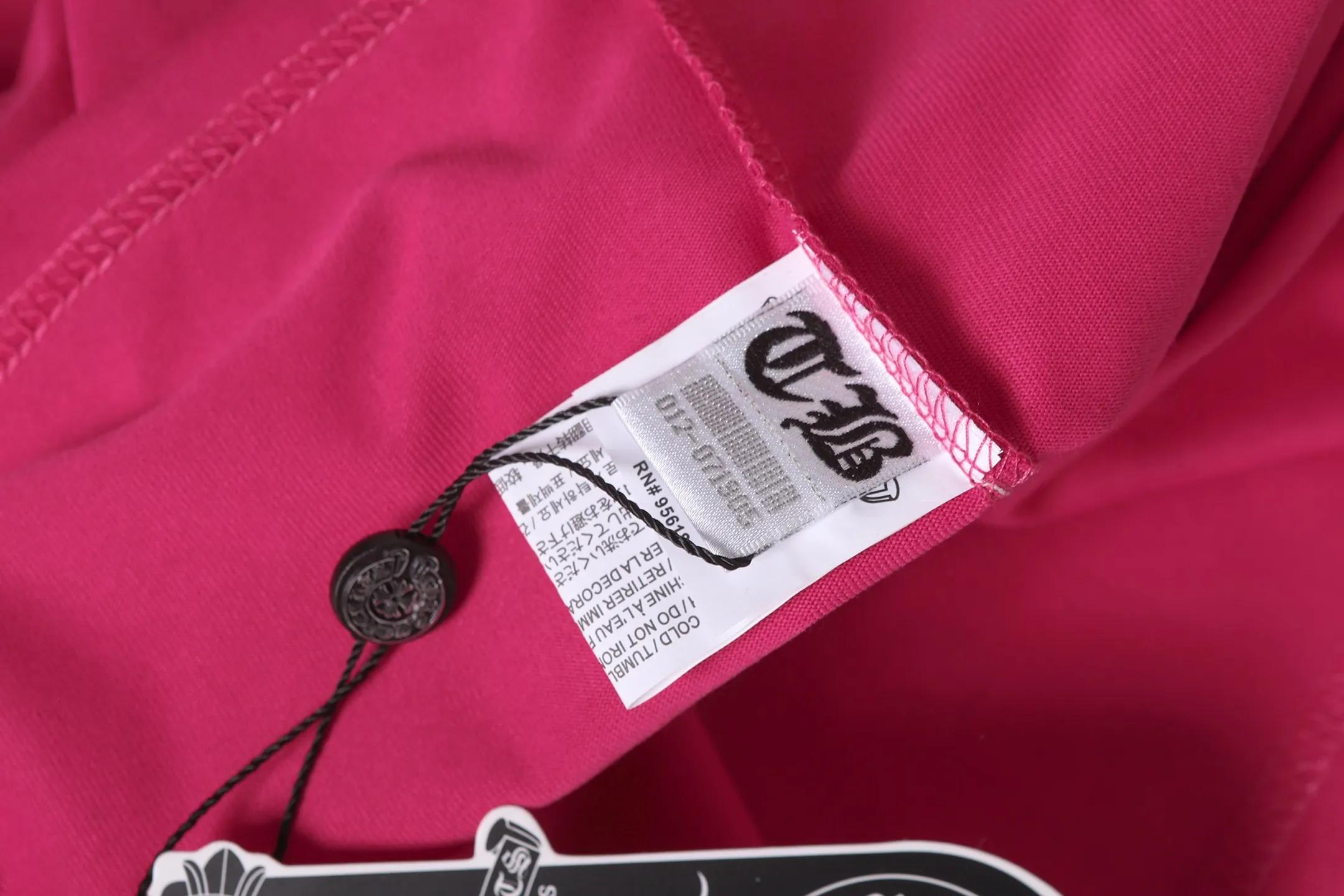 Horseshoe Logo Raglan Long-Sleeve T-Shirt D10013610 — view 9