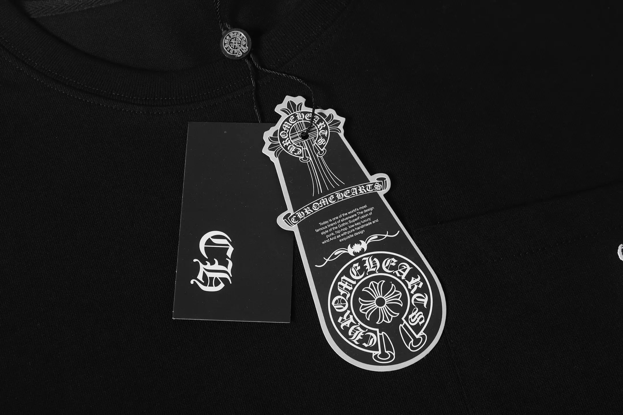 Logo-Embroidered Long-Sleeved T-Shirt D10013609 — view 9