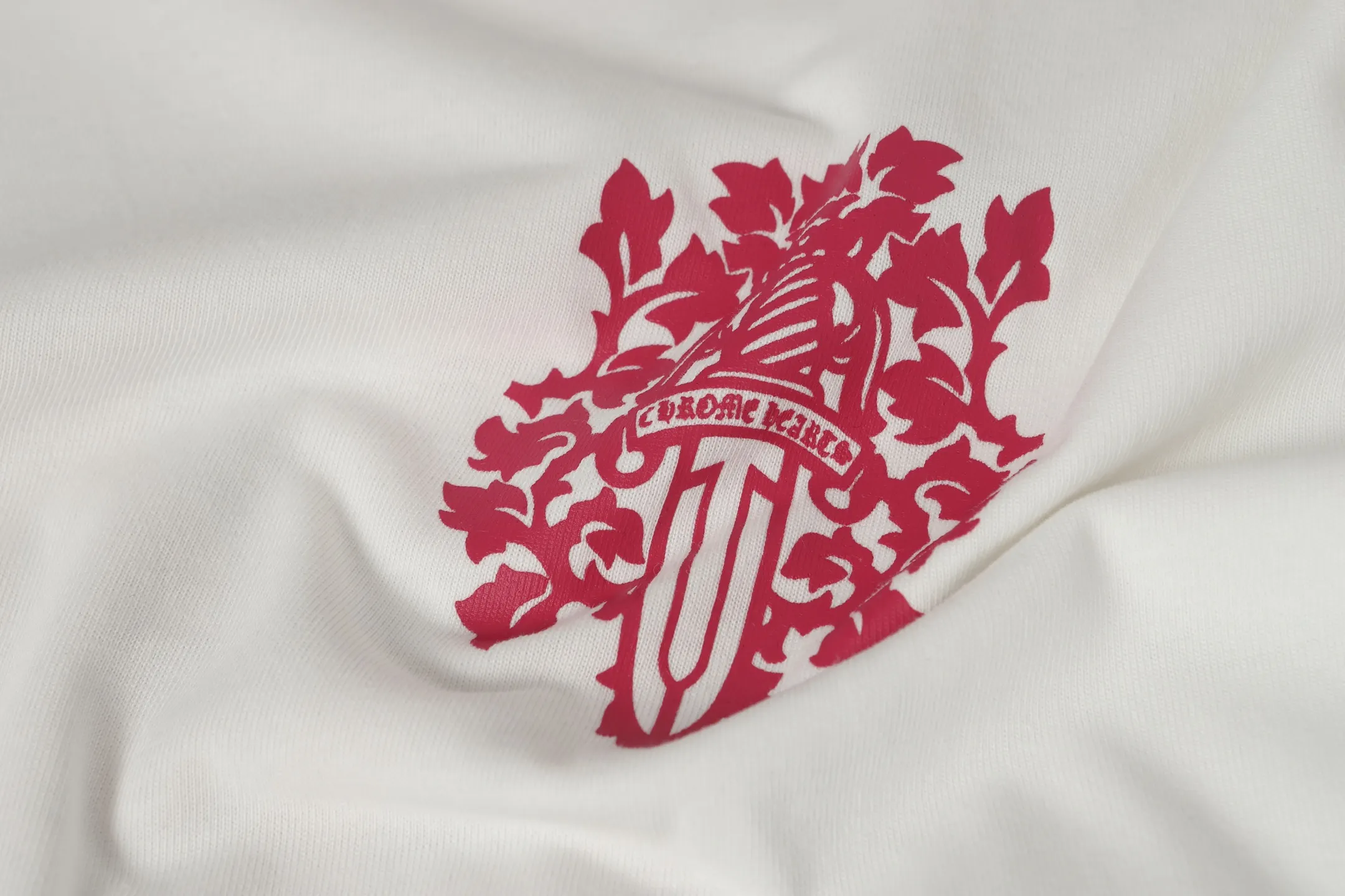 Dagger Crest Print Cotton T-Shirt D9513598 — view 5