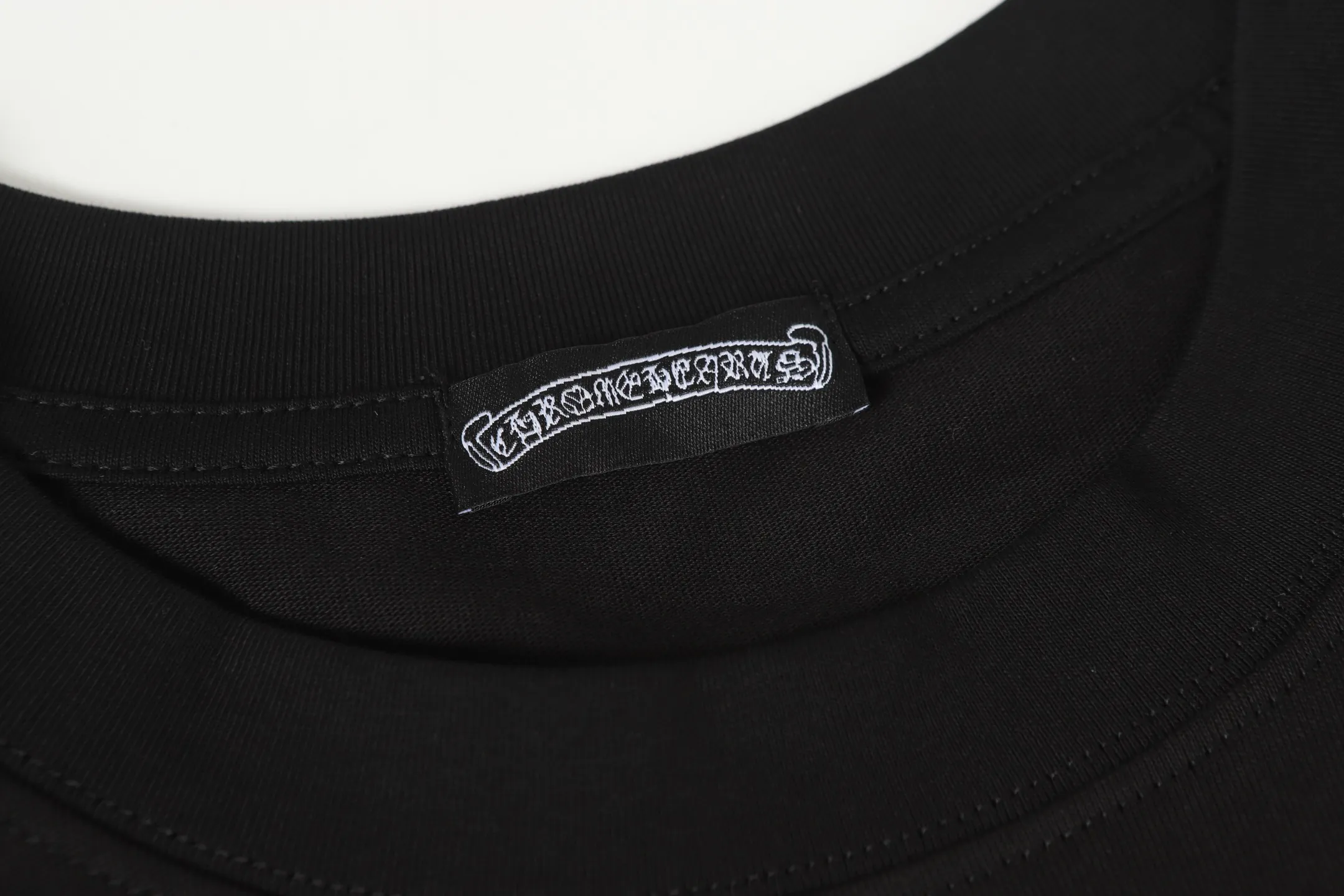 Embroidered Cross Patch Cotton T-Shirt D10013525 — view 4