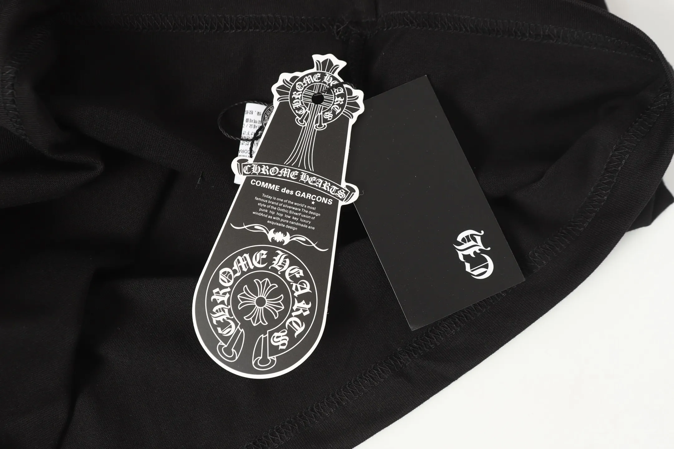 Embroidered Cross Patch Cotton T-Shirt D10013525 — view 8