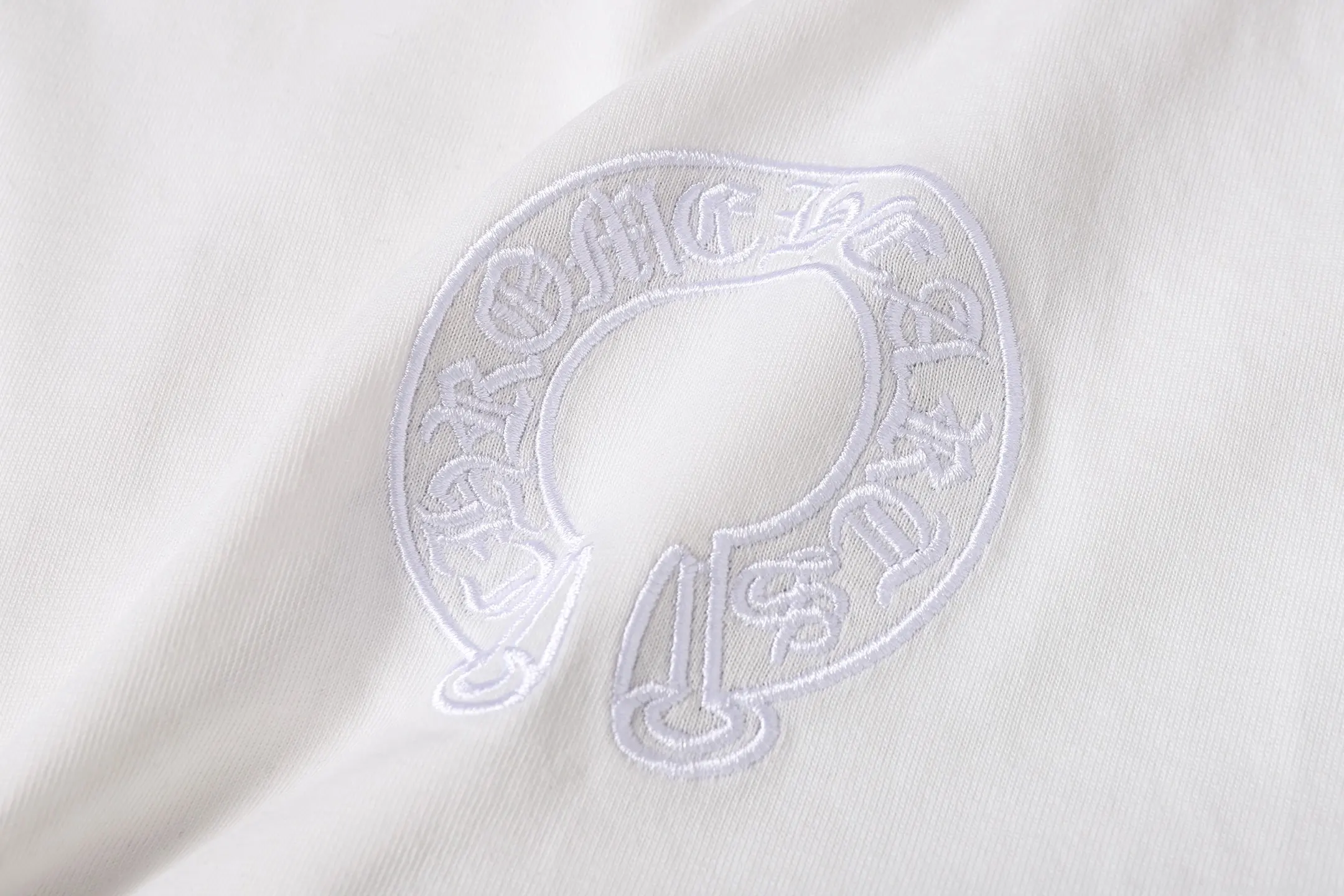 Embroidered Cross Patch Oversized T-Shirt D10013659 — view 5